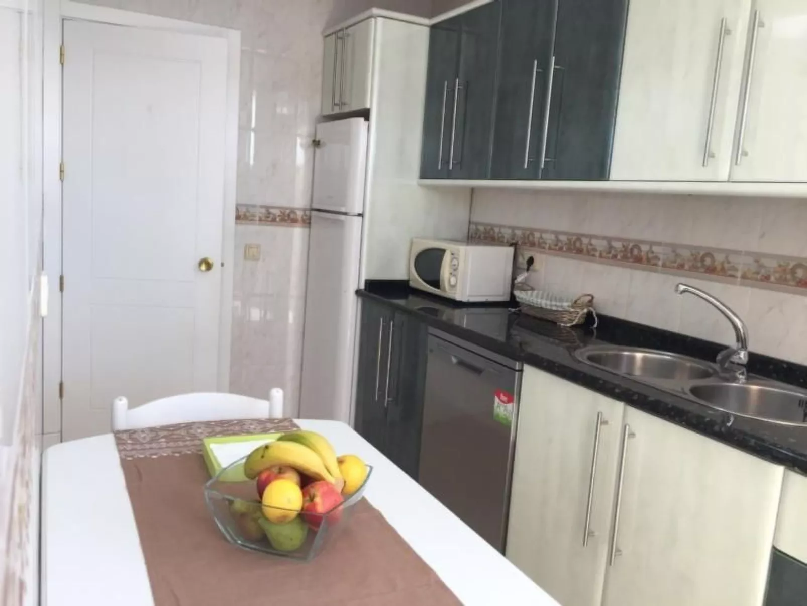 Schöne Wohnung mit Sonnenterrasse und Meerblick-Inside