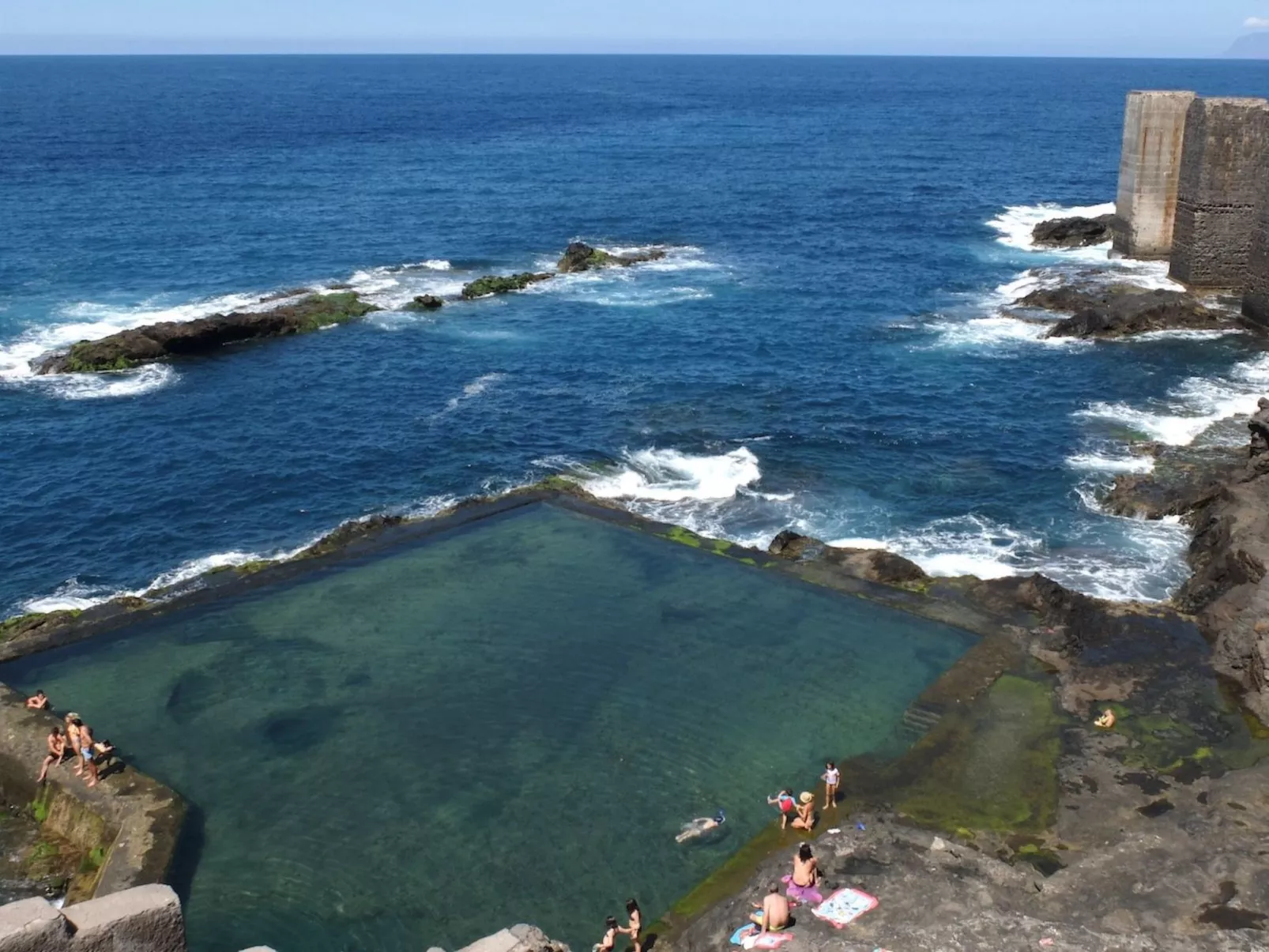 Komfortable geräumige Wohnung mit bester Aussicht 5p max-Outside