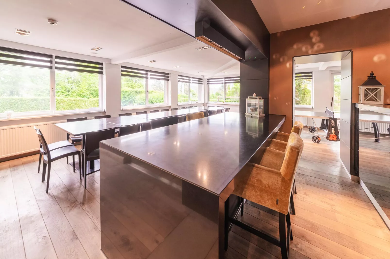 La Chambre d'Amis-Dining room