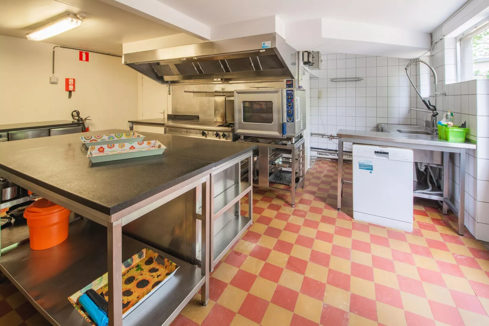 La Chambre d'Amis-Kitchen