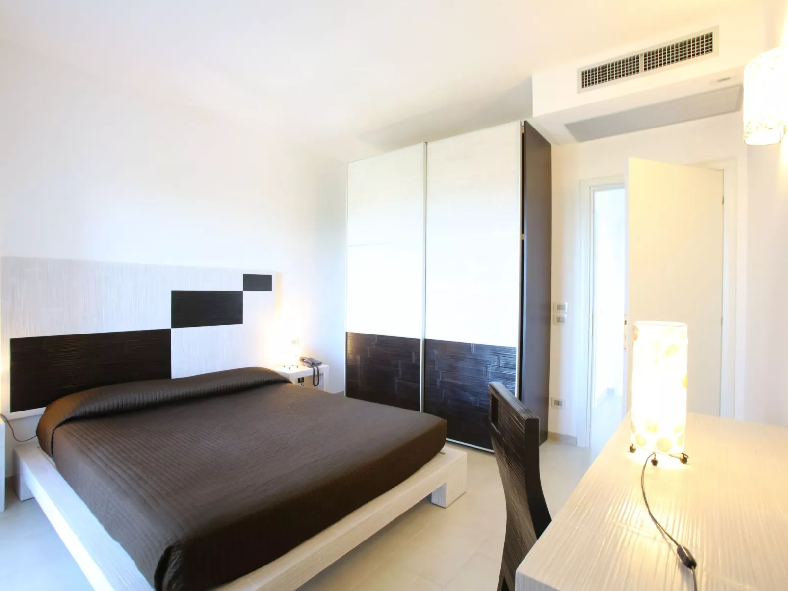 Villa Hecate mit Panoramapool-Drinnen