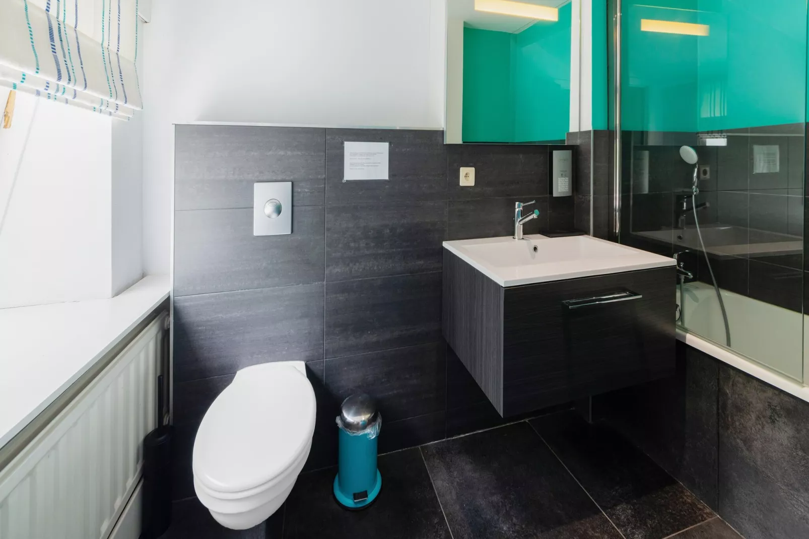 La Chambre d'Amis-Bathroom