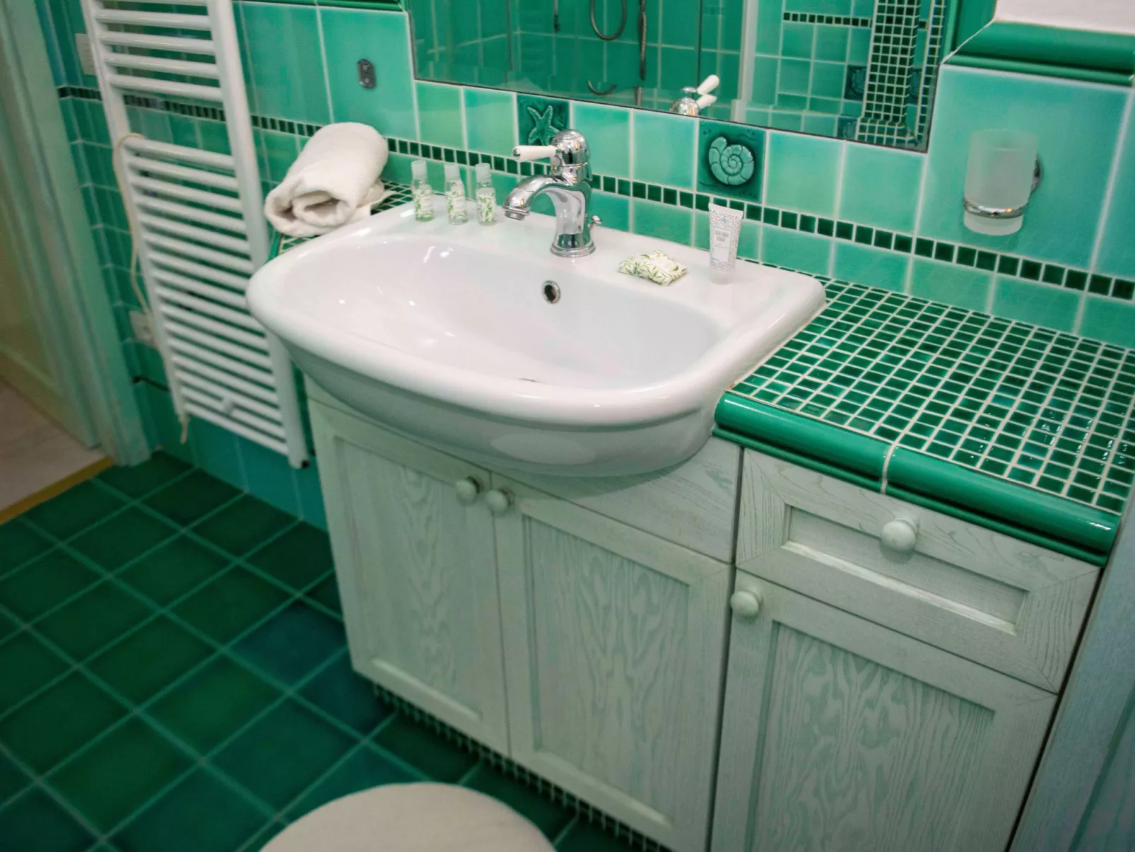 Große Drei-Zimmer-Wohnung am Golf von Marinella-Inside