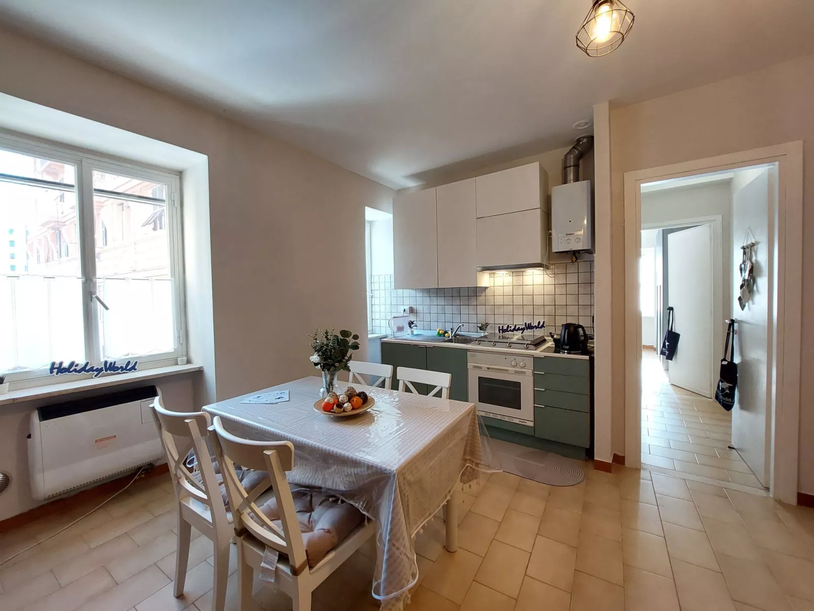 Geheimes Nest von Holiday World-Inside