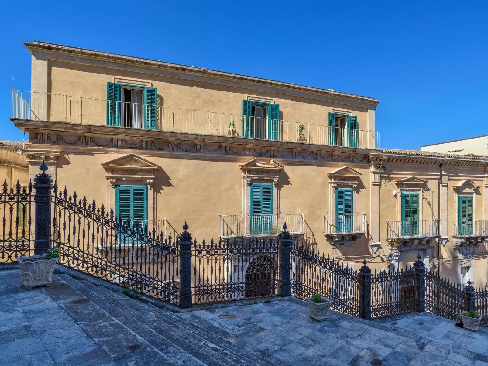 Ettore, Wohnung mit Blick auf die Kathedrale von Ibla-Inside