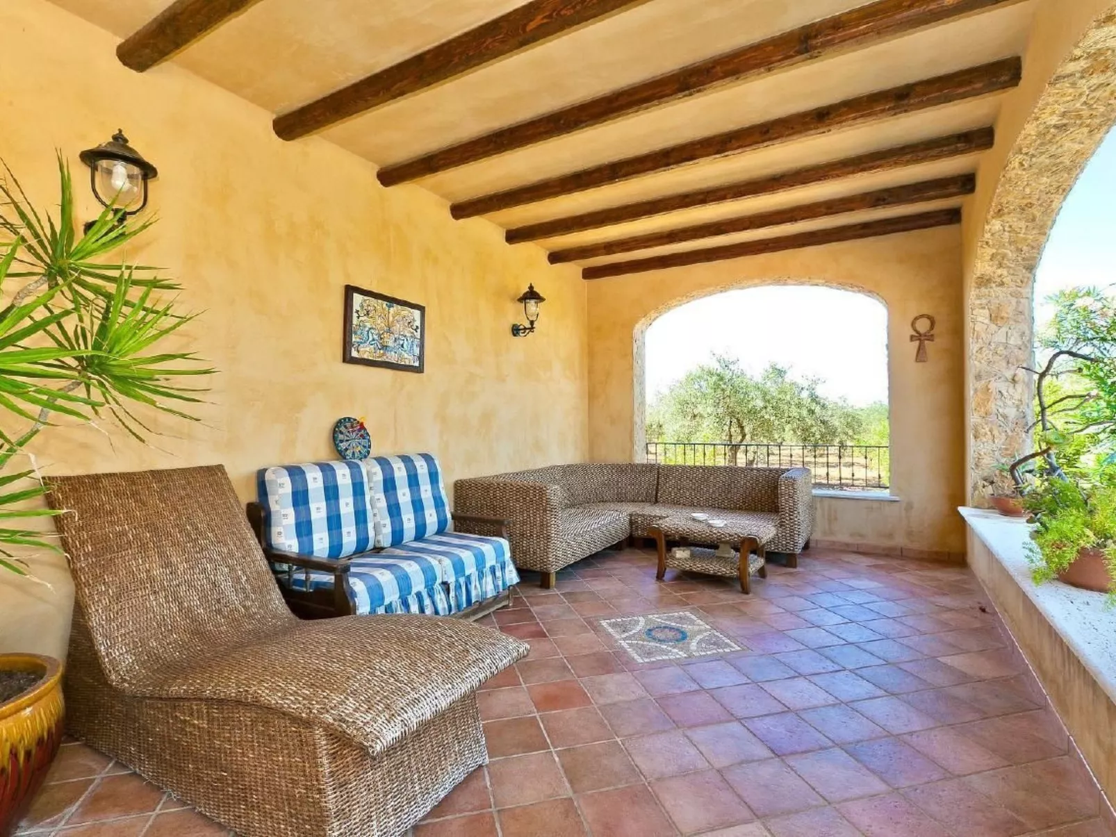 In Castelvetrano mit Gepflegtem Garten-Image-tags.info