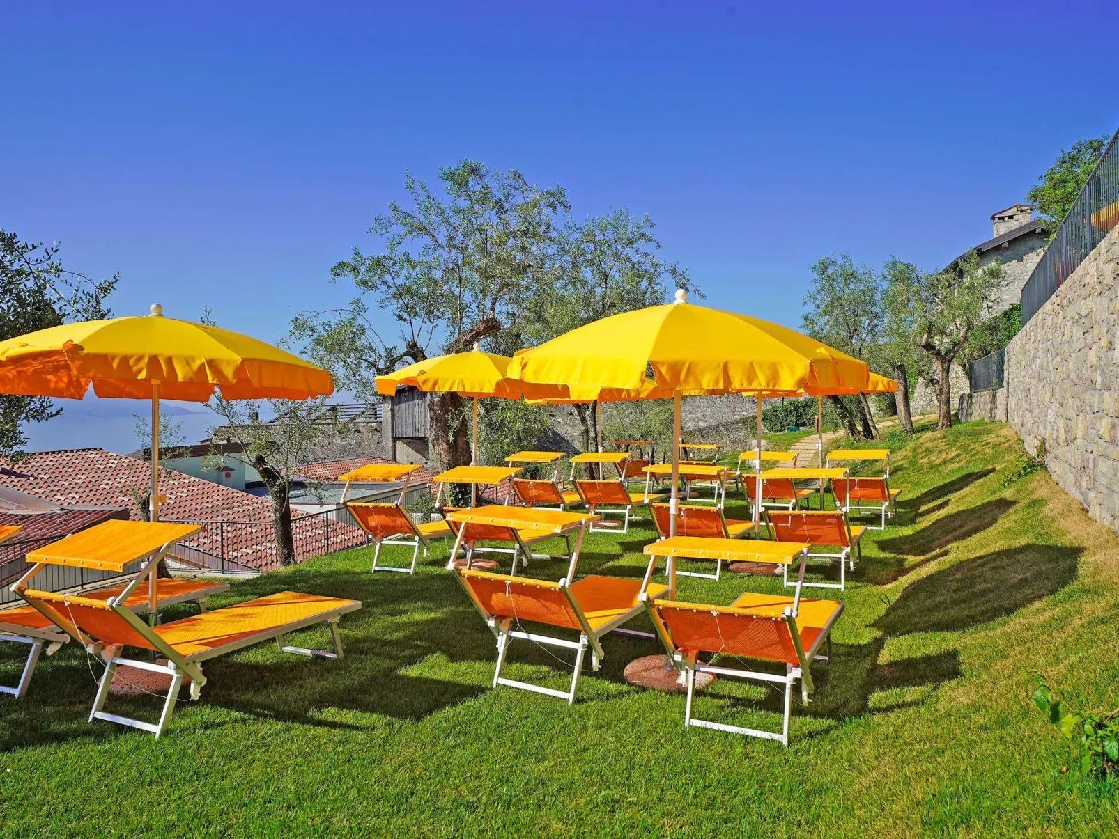 Residence Dany Drei-Zimmer-Wohnung 6 Betten-Dehors