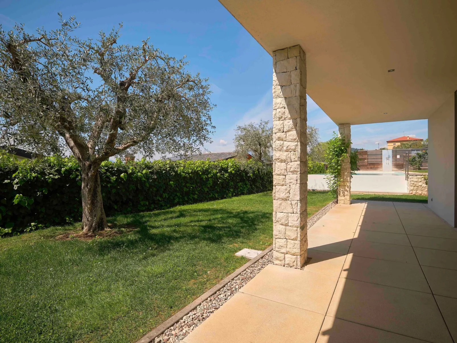 Ferienvilla 'Madabà' mit Blick aufs Wasser-Outside