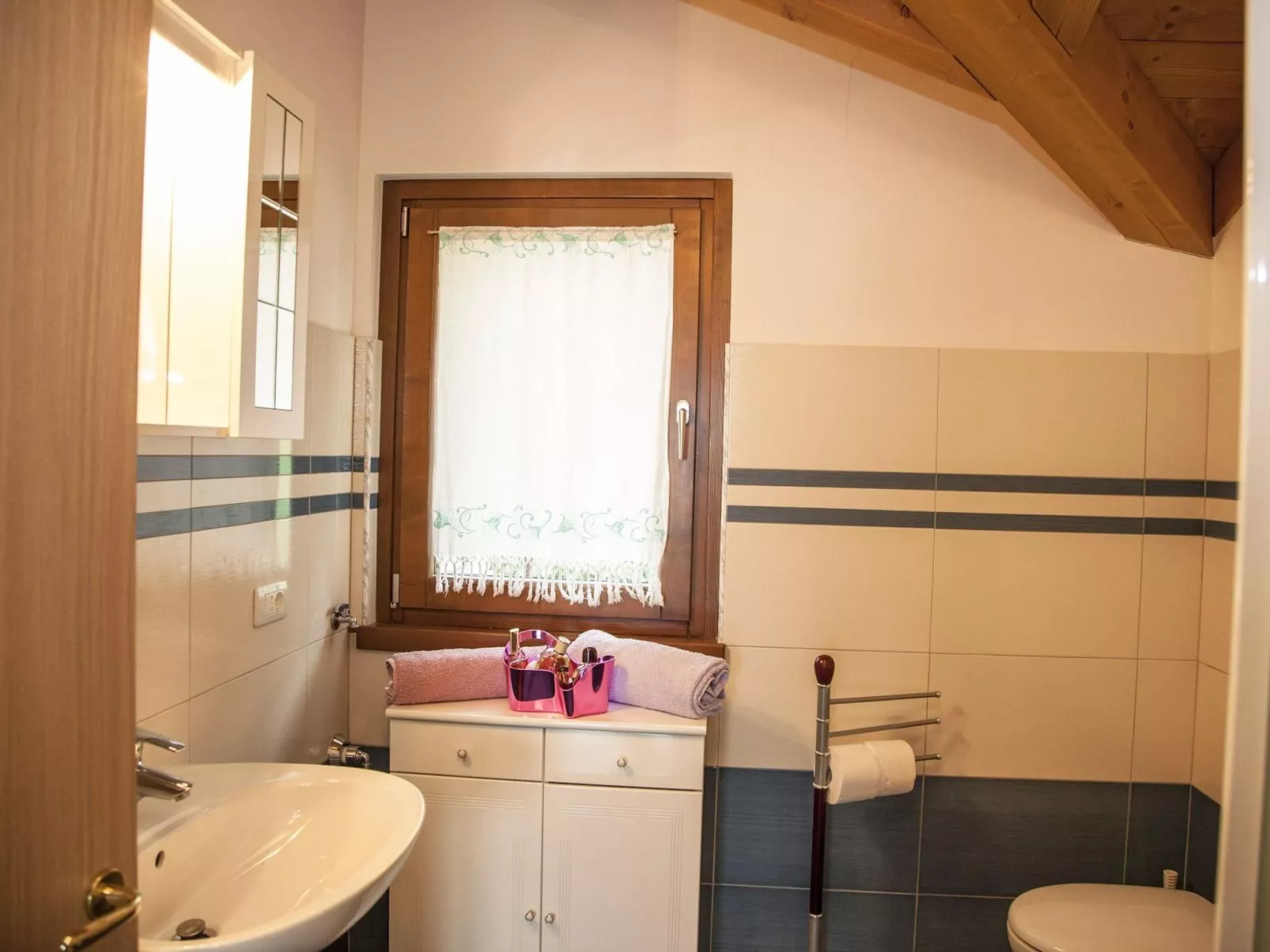 Wohnung "Spaziosa mansarda"-Drinnen