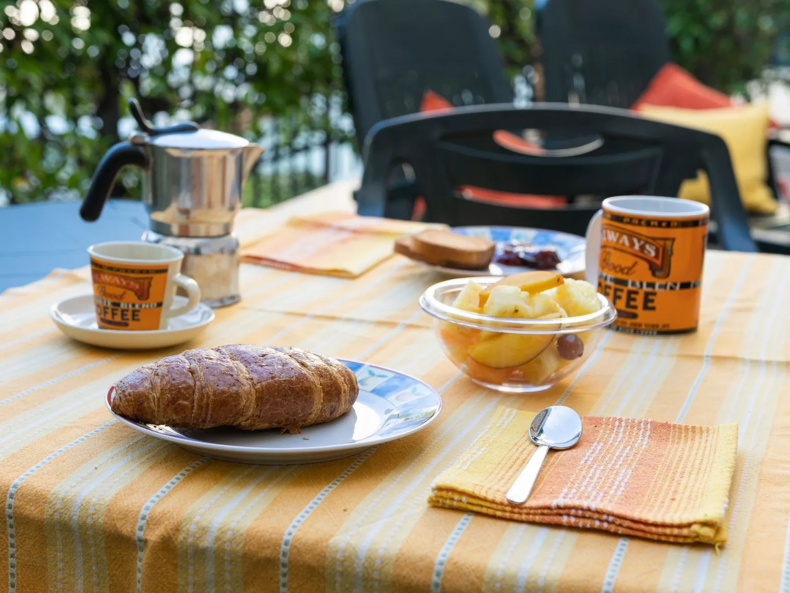 Wohnung Borghetto Santo Spirito mit Terrasse-Image-tags.info