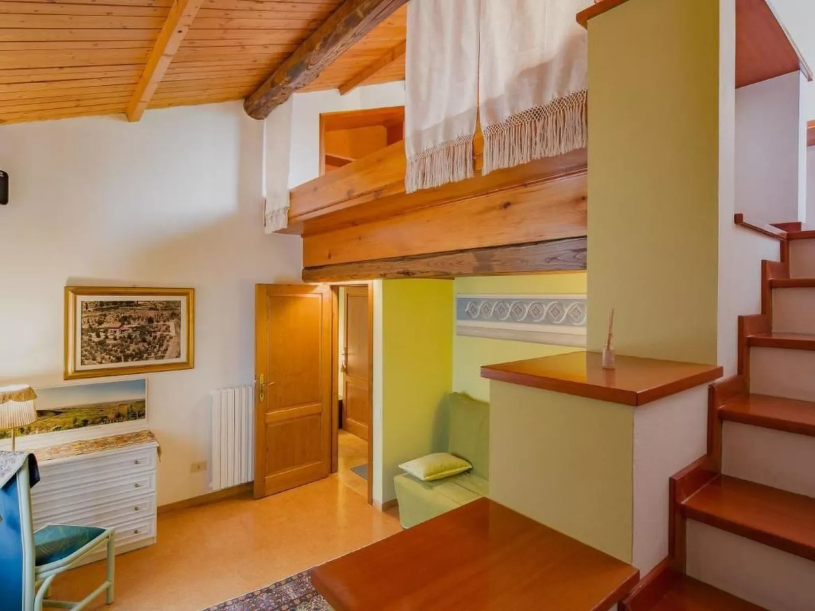 Villa La Foce-Image-tags.info