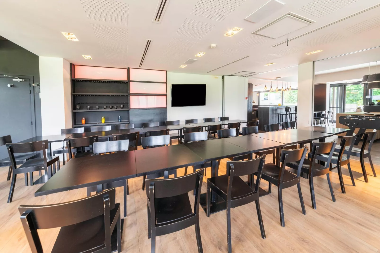 LPM Sporthouse-Dining room