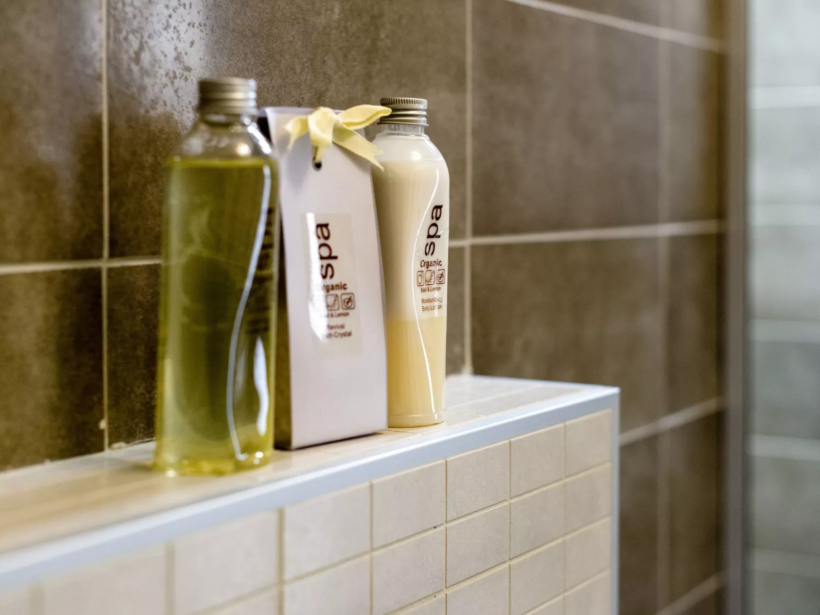 Gloria del Mare - Schwimmbad mit Meerblick - Drinnen