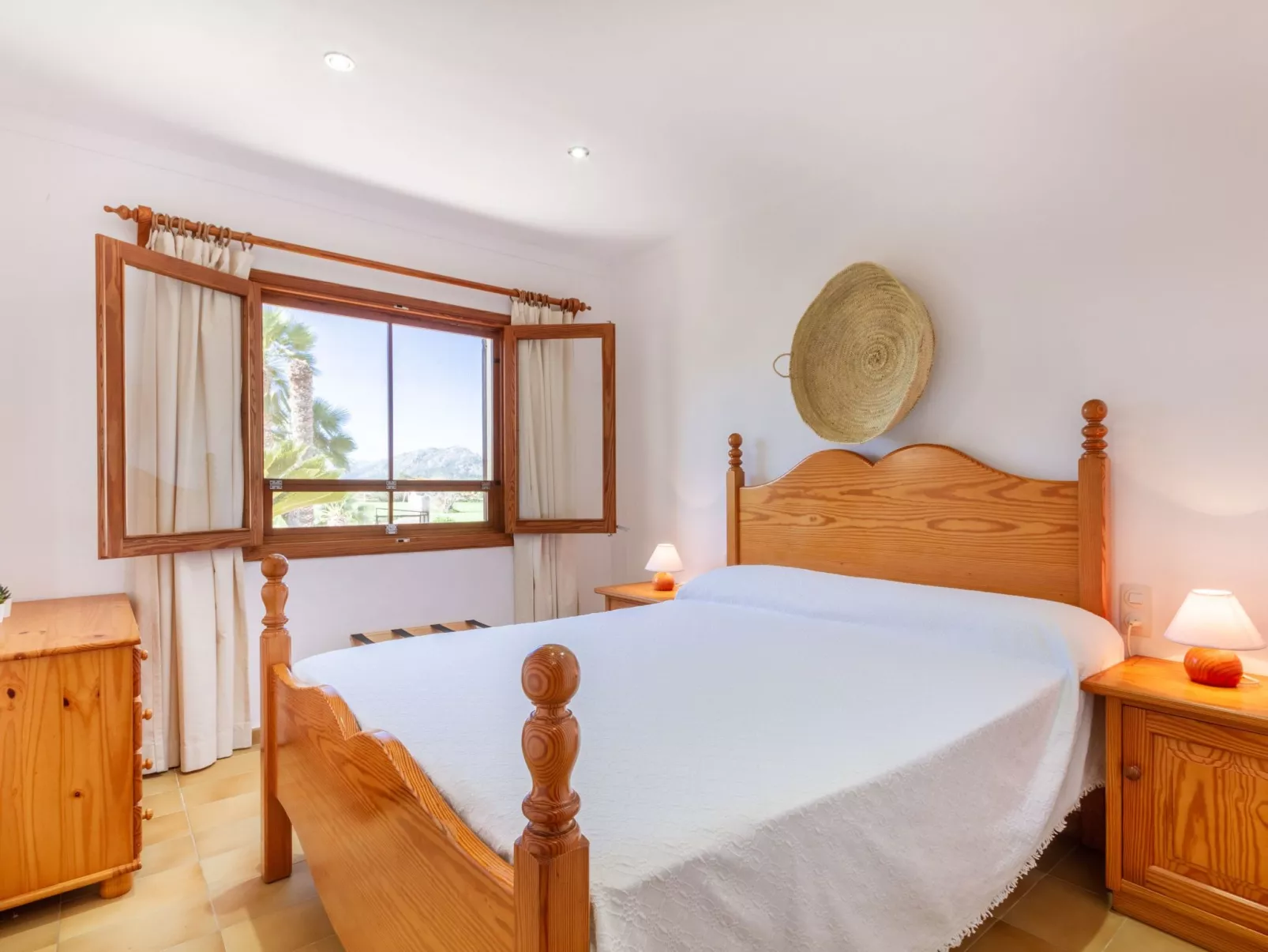 Villa Can Soler-Inside