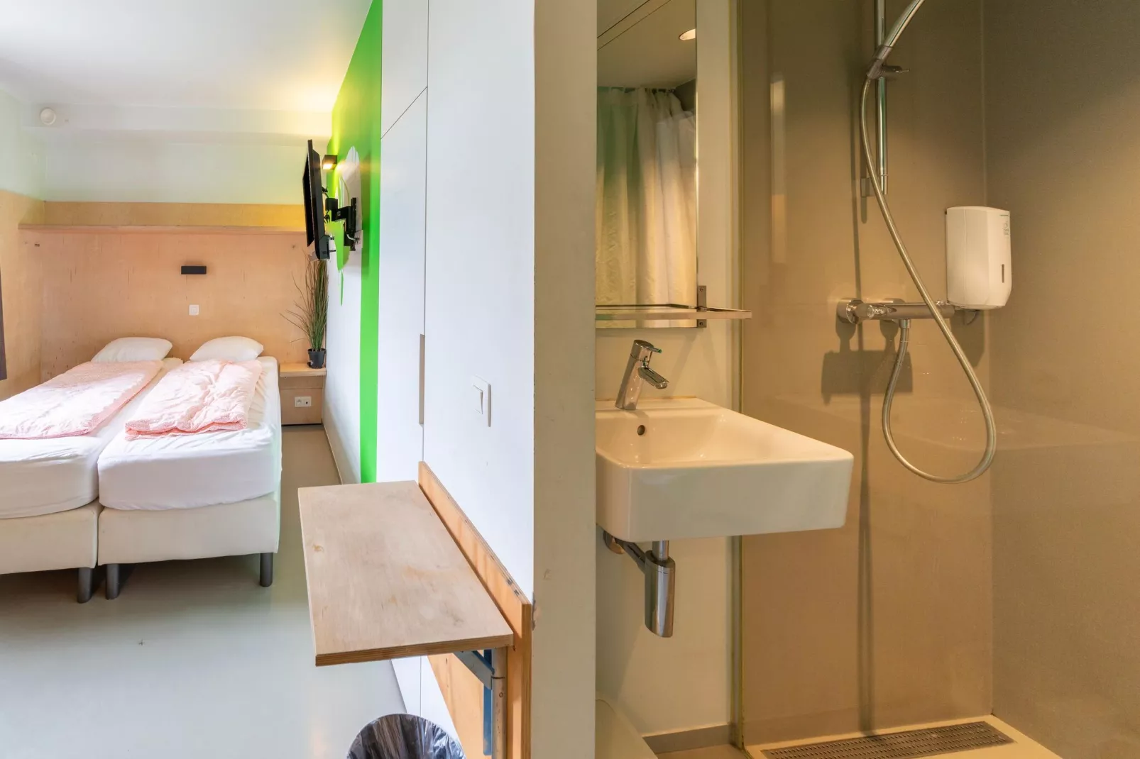 LPM Sporthouse-Bathroom