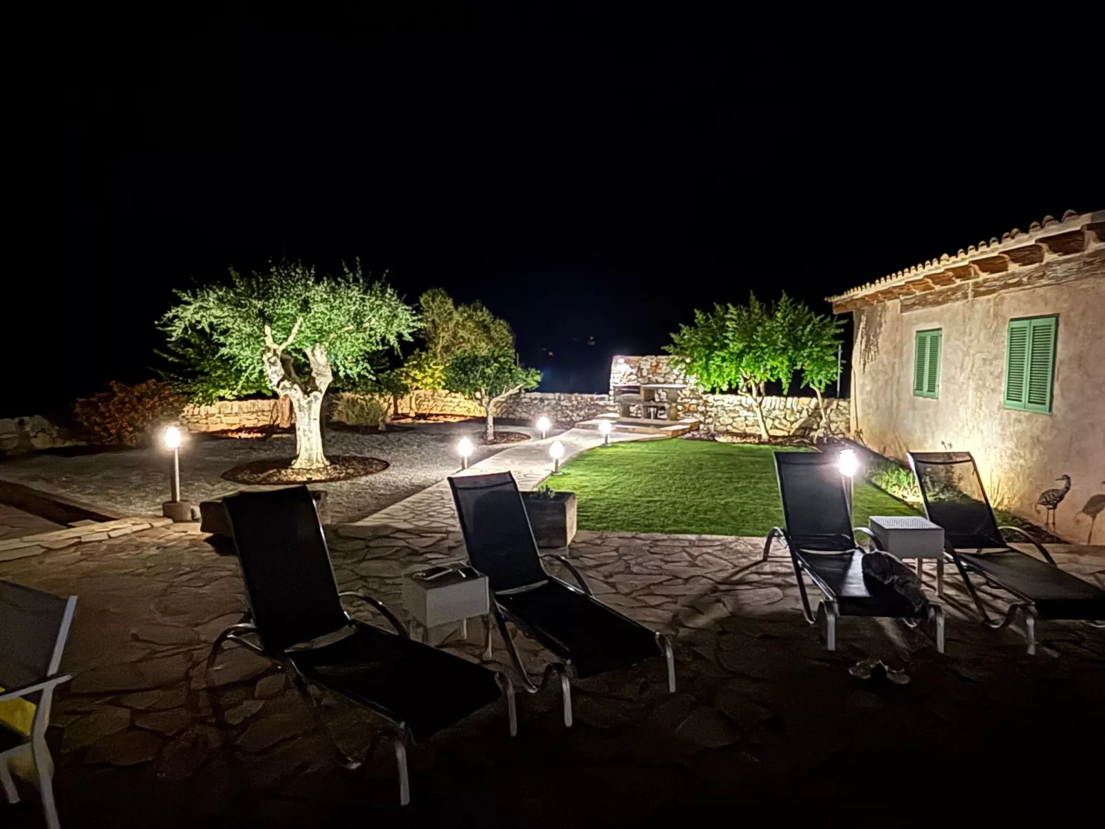 Idyllische Finca mit Garten und Pool-Outside