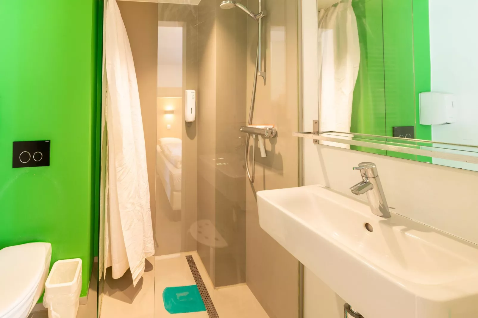 LPM Sporthouse-Bathroom
