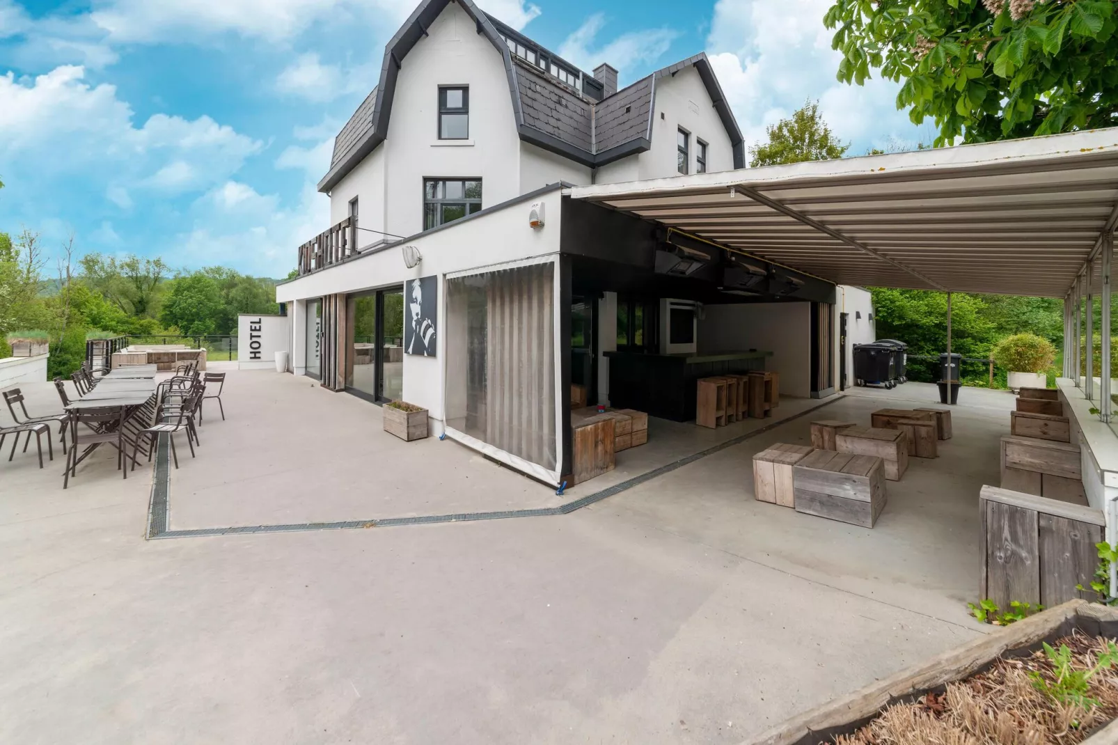 LPM Sporthouse-Terrace balcony