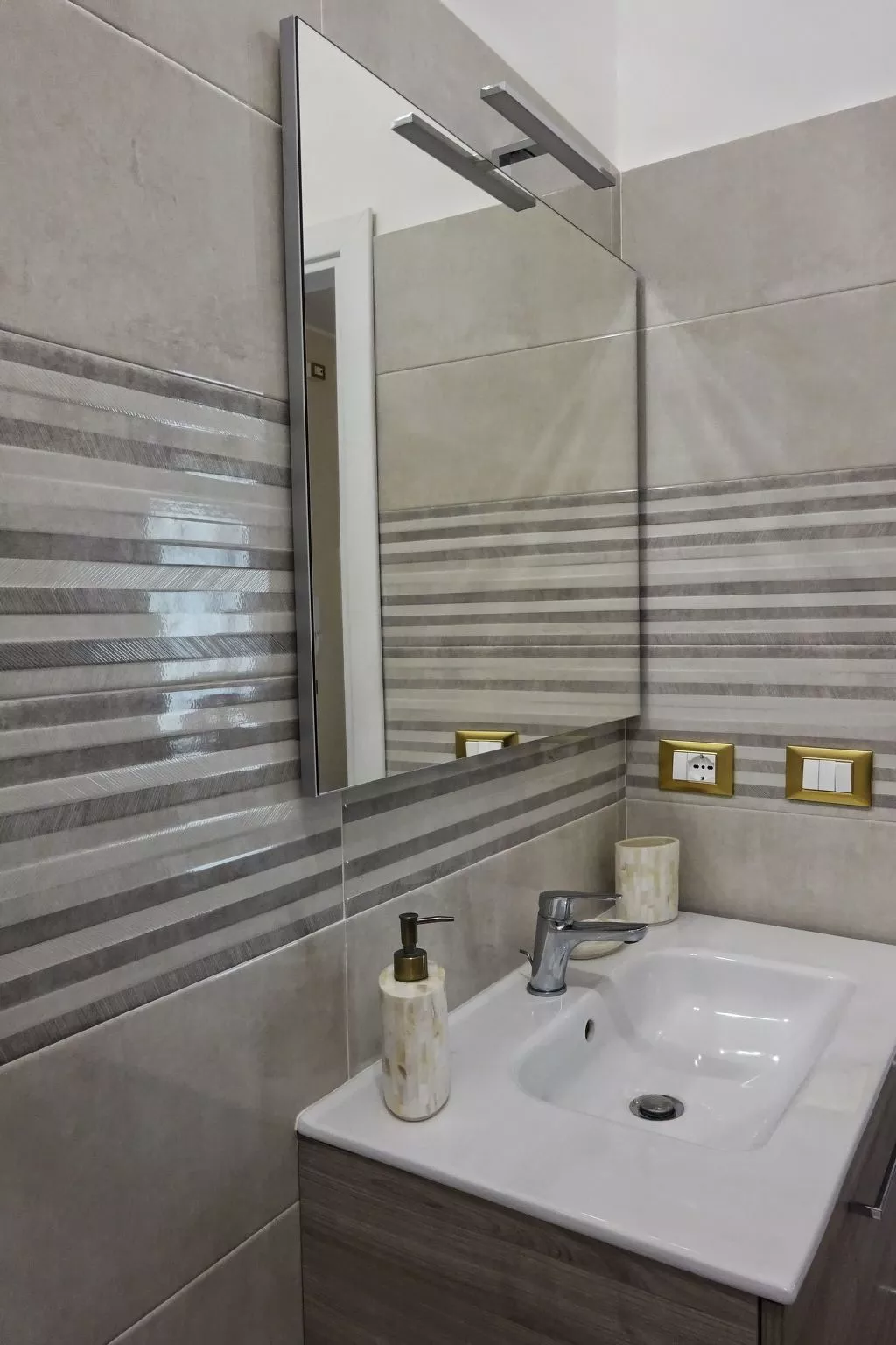 Das Haus von Loredana wartet auf dich!-Drinnen