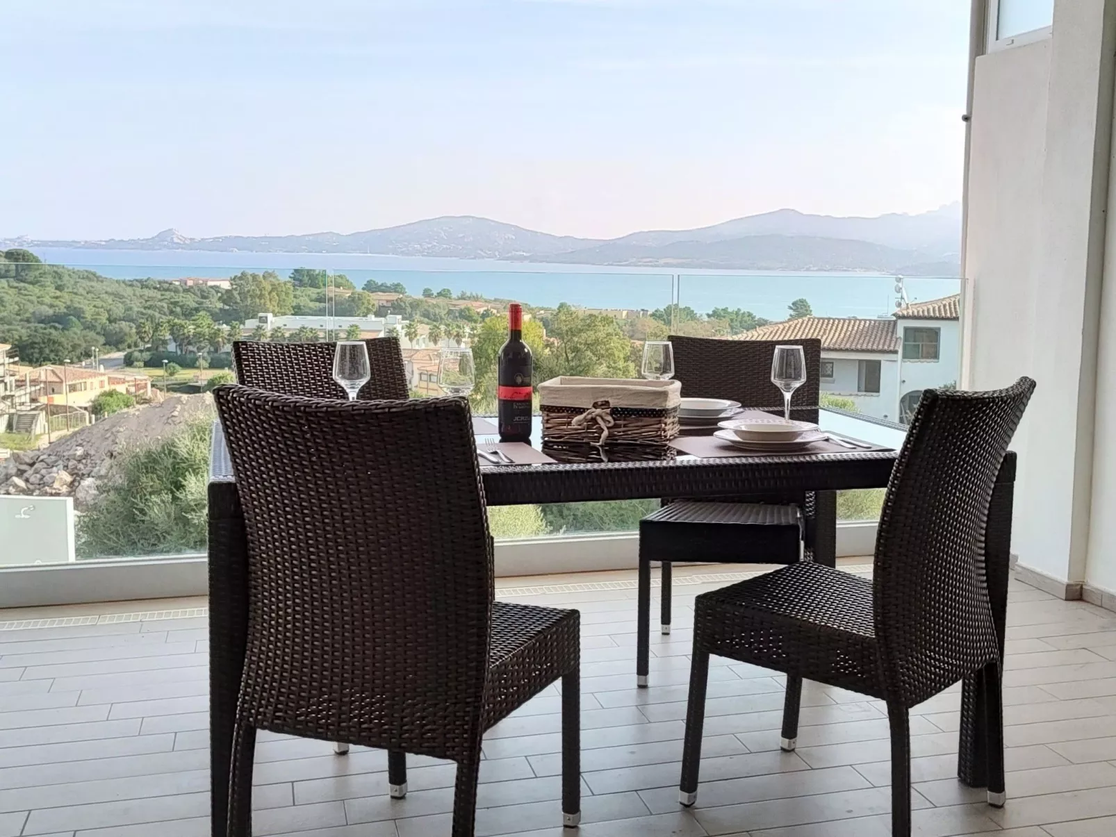 Schönes Penthouse für bis zu 4 Personen-Draußen