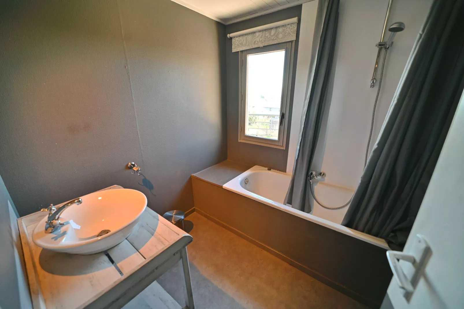 CHATEAU CALON SEGUR-Salle de bain