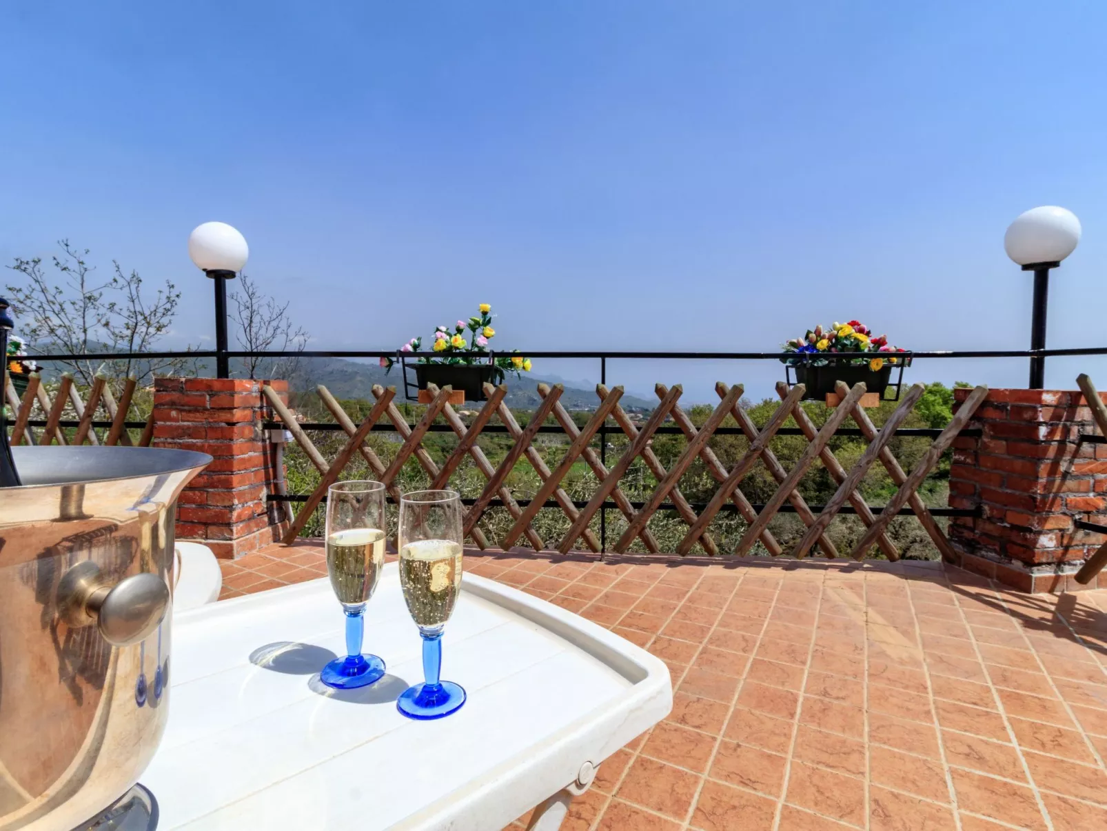 Cottage mit Whirlpool-Draußen