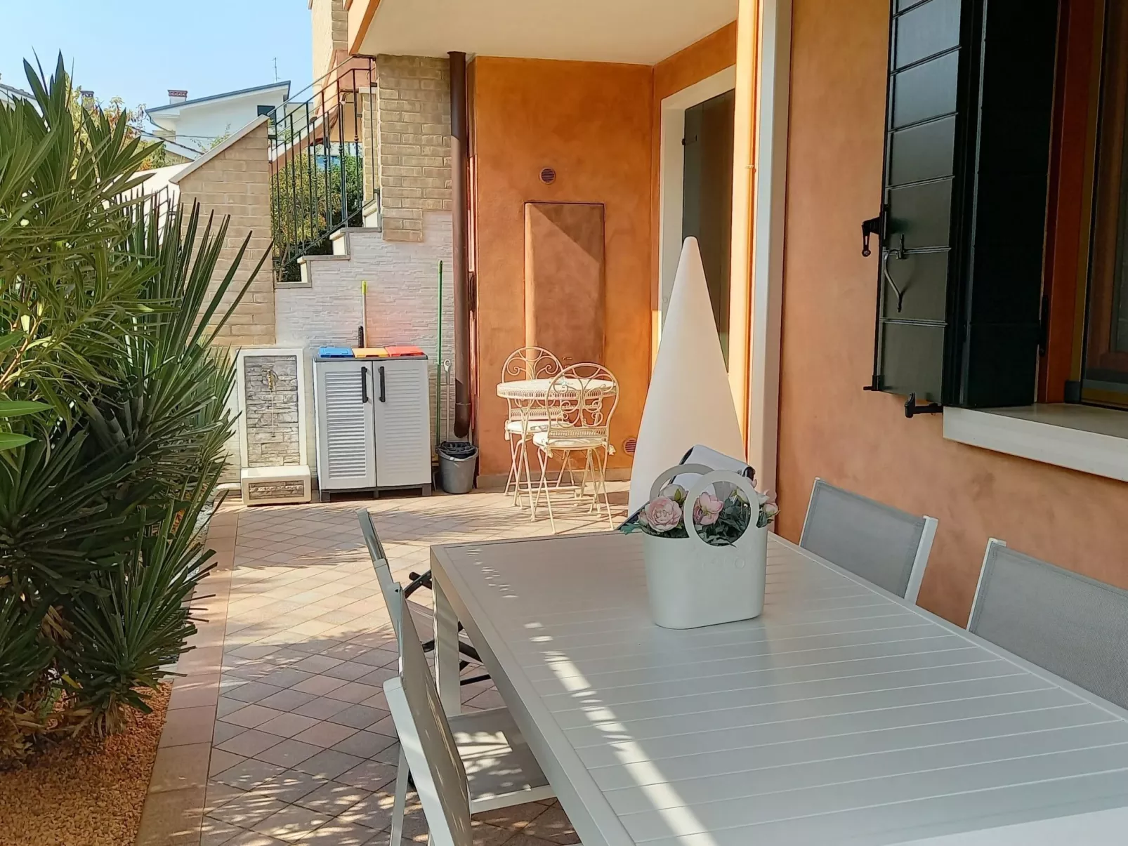 Stilvoller und gemütlicher Mini mit Garage-Inside