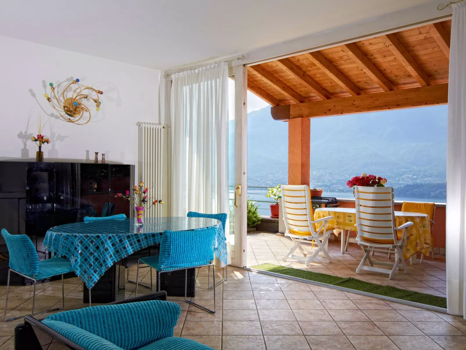 Türkisfarbenes Haus mit fantastischer Aussicht-Dedans