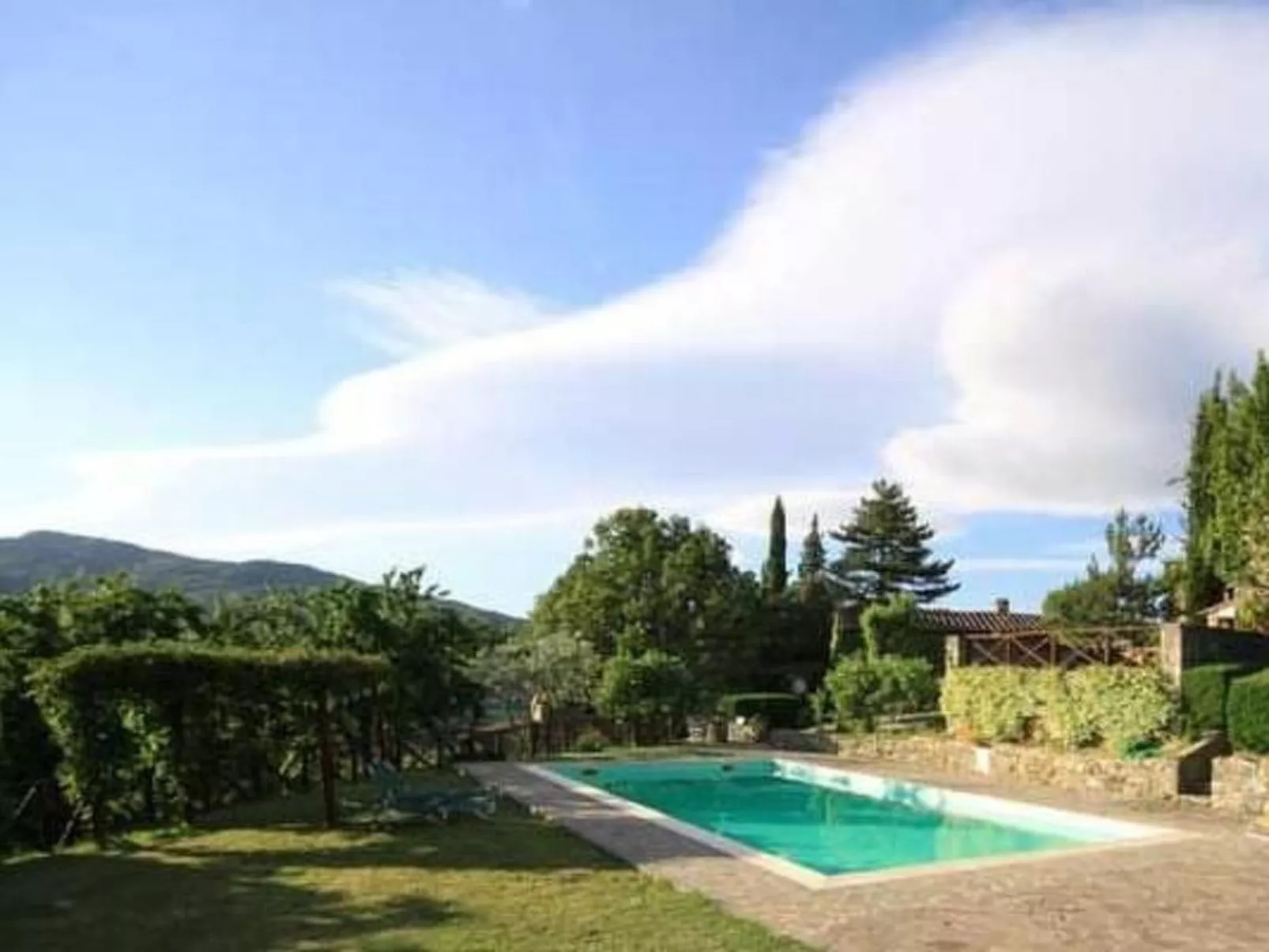 Villa Chimera mit Pool-Image-tags.info