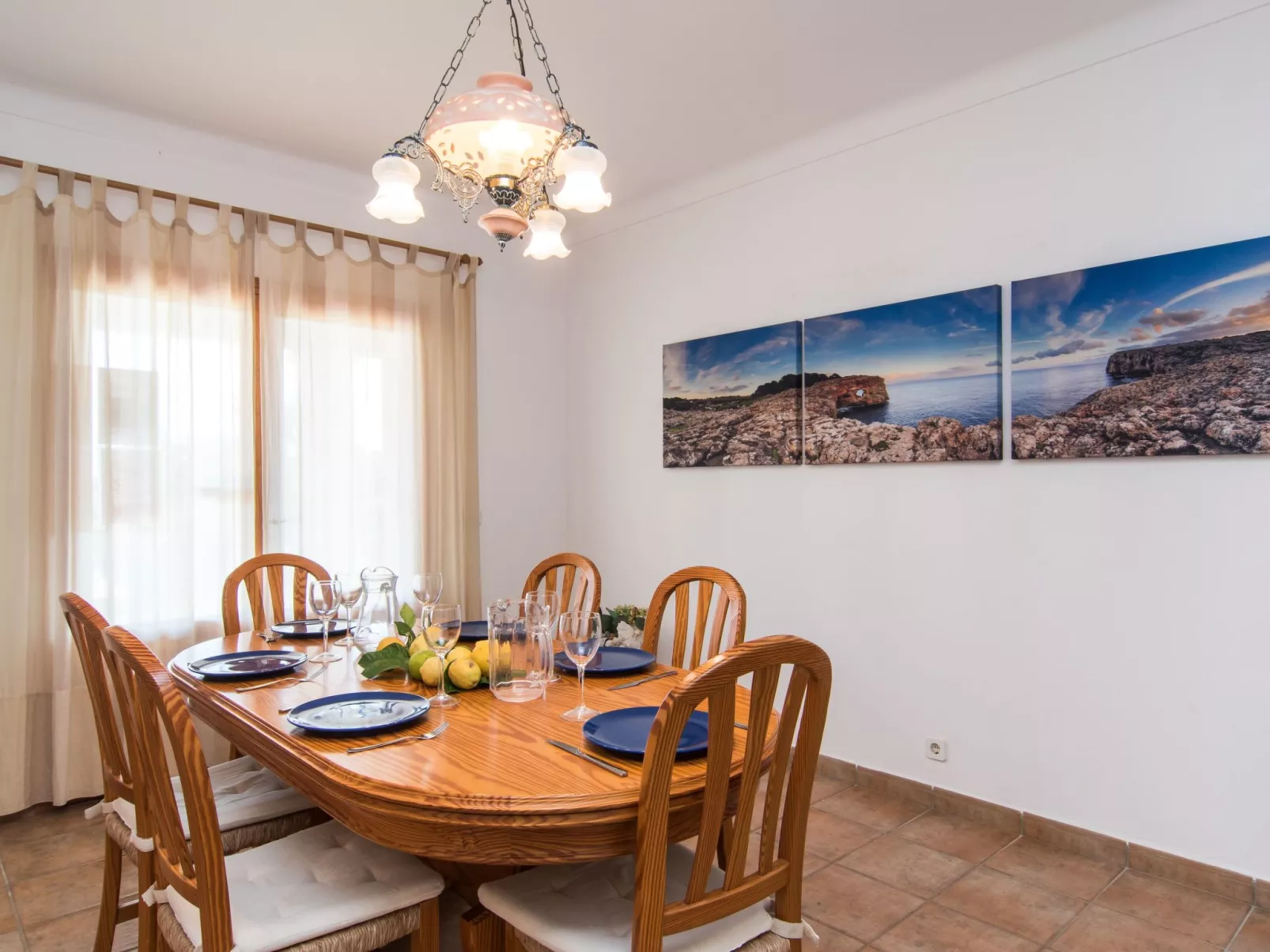 Fantastische Finca mit überdachter Terrasse-Drinnen