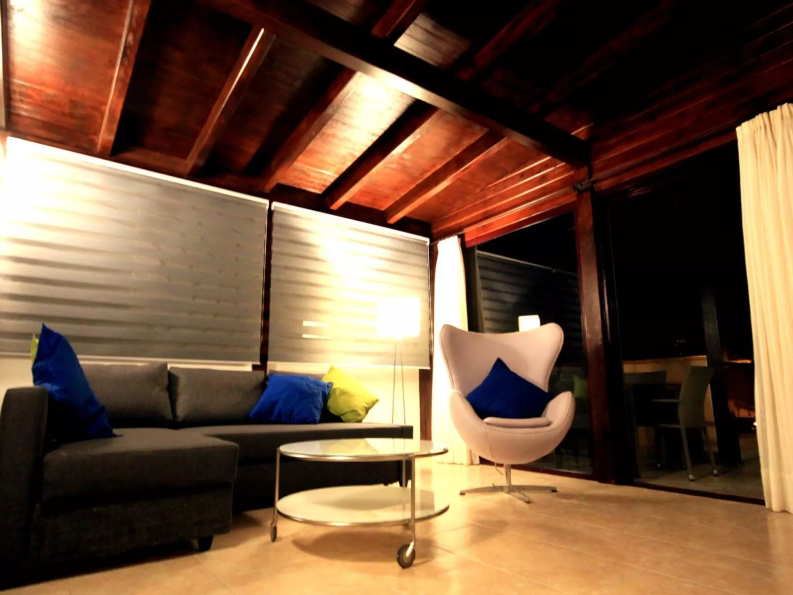 "Panorama" mit Wasserblick-Inside