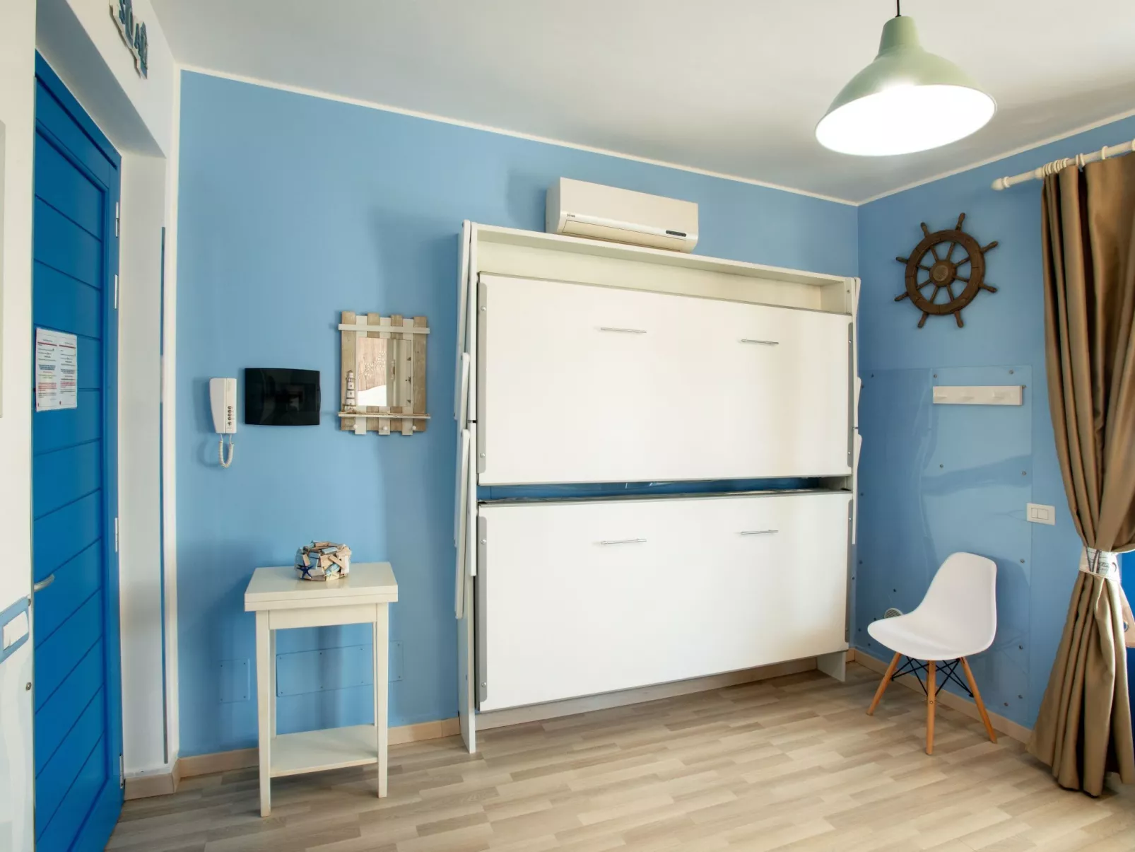 Wohnung mit Wallbox-Dedans