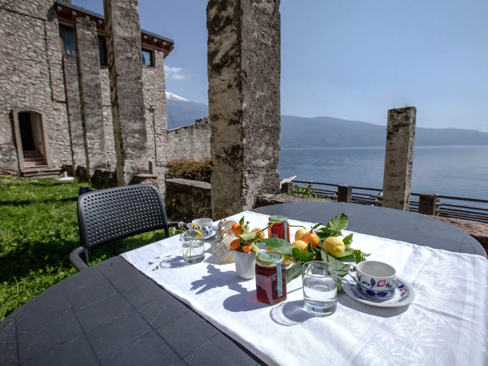 Clementina Romantisches Appartement mit Seeblick-Outside