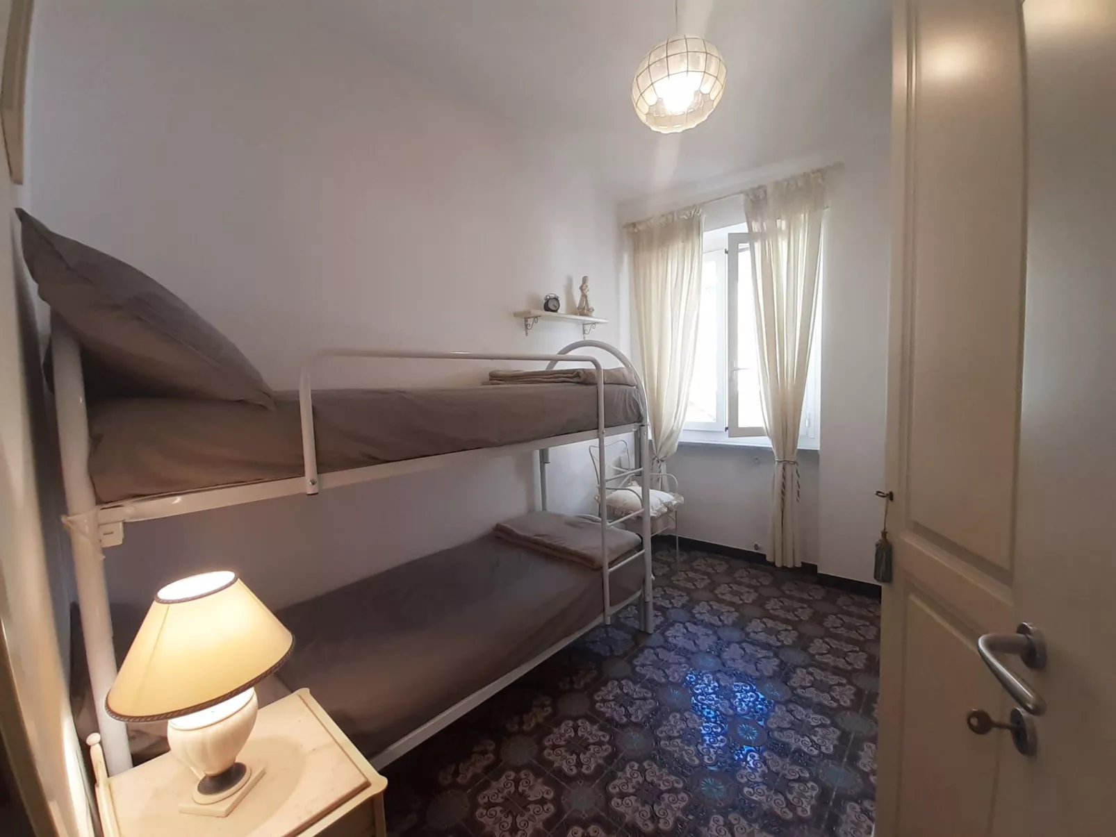 Für 4 Personen ca. 50 m&sup2; in Sestri Levante, Norditalien (Ligurien)-Dedans