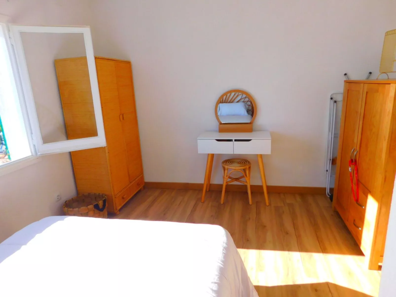 Mit privatem Garten und Terrasse-Dedans