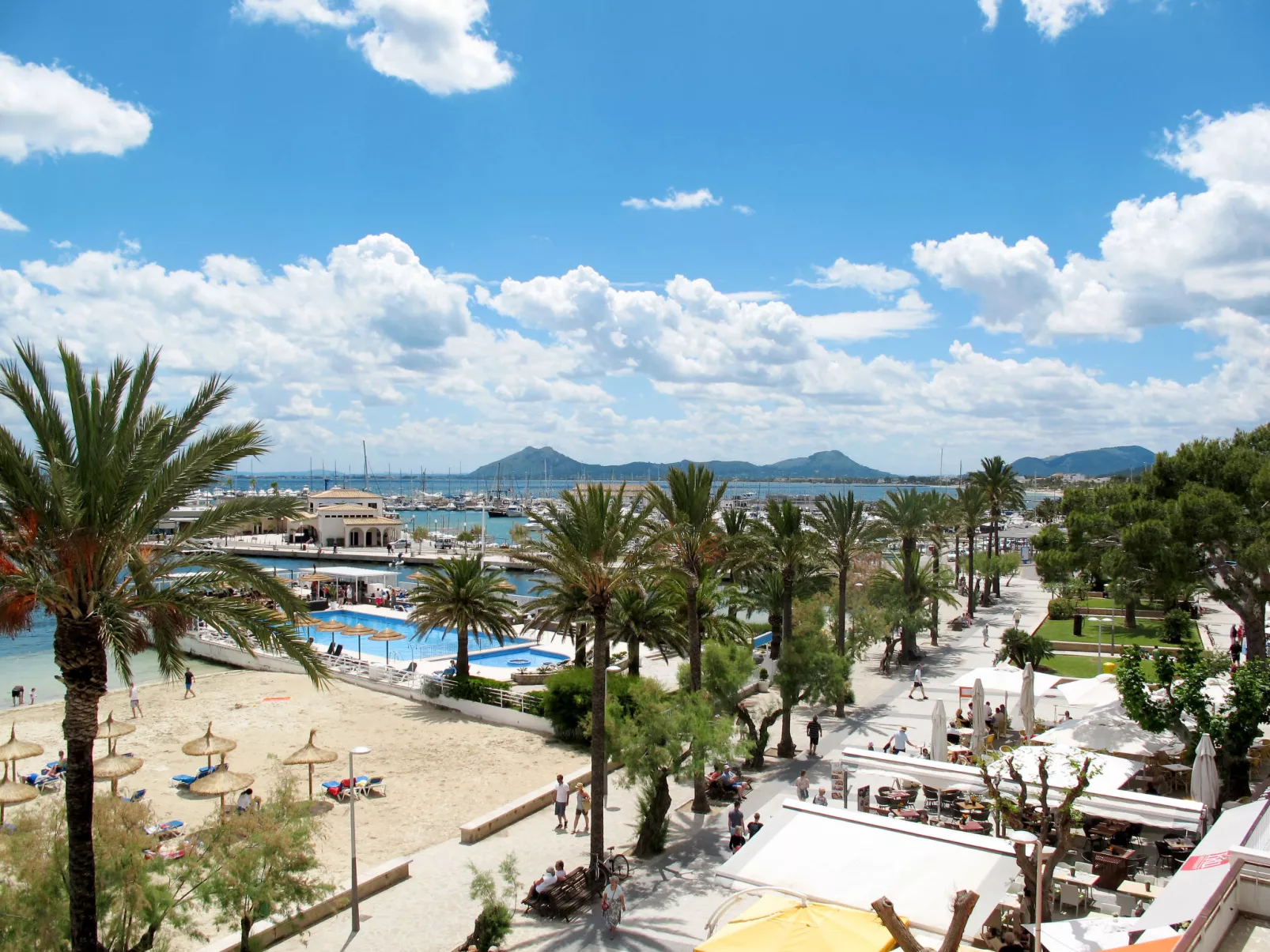 "Joan" mit privatem Pool-Area