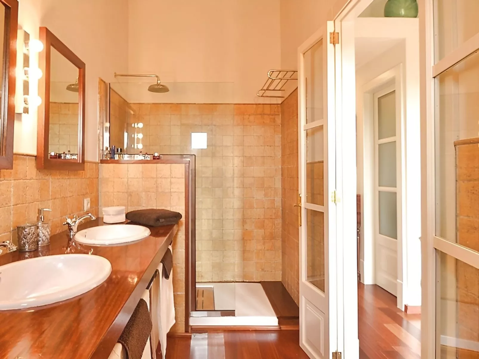 Chalet "Sacoma" mit Garten, Grill und Terrasse-Image-tags.info