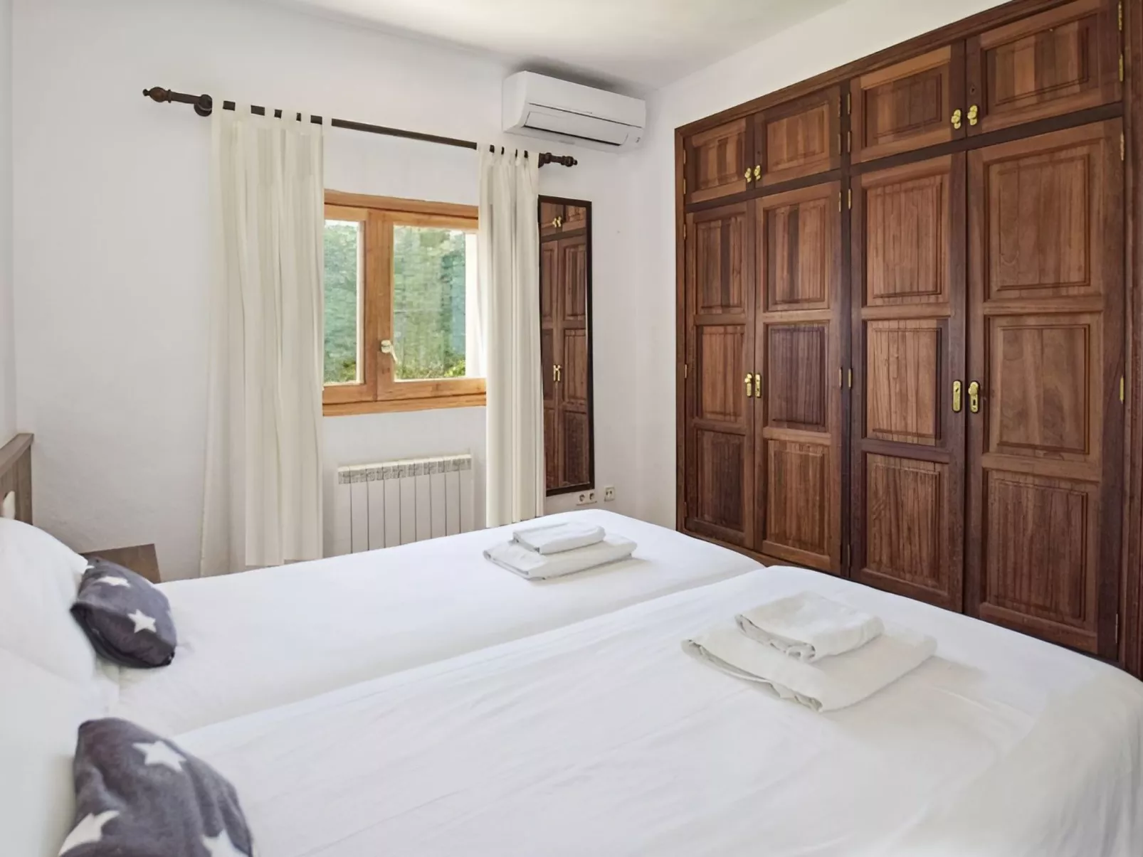 Villa "Solymar" privater Pool und Meerblick-Drinnen