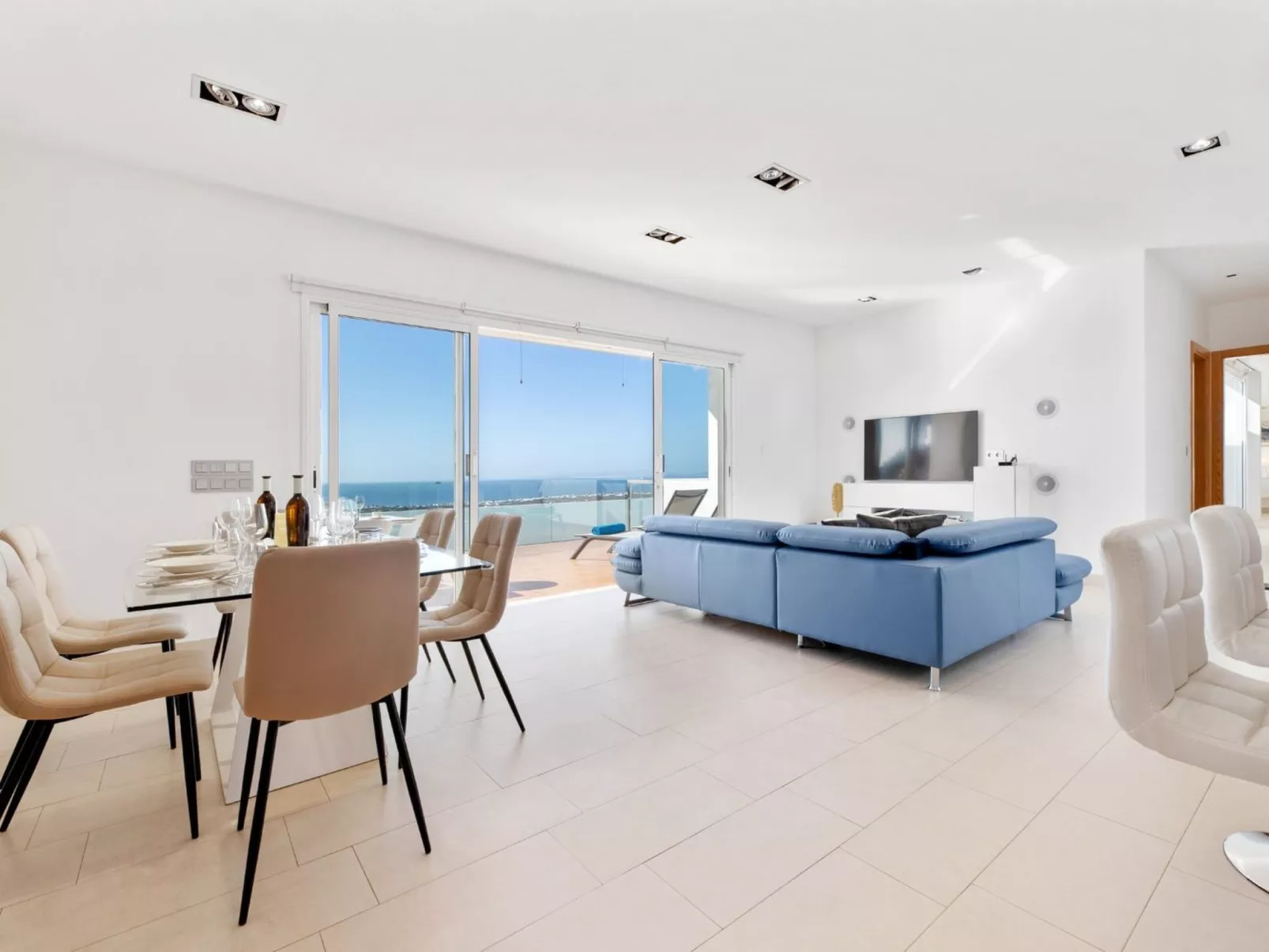 Villa Suite Isabela mit beheiztem Pool-Inside