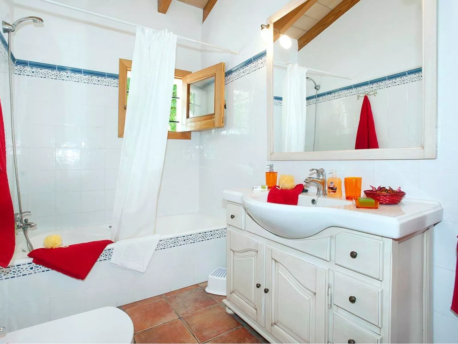 Schönes Ferienhaus in Alcúdia mit Großem Pool-Inside