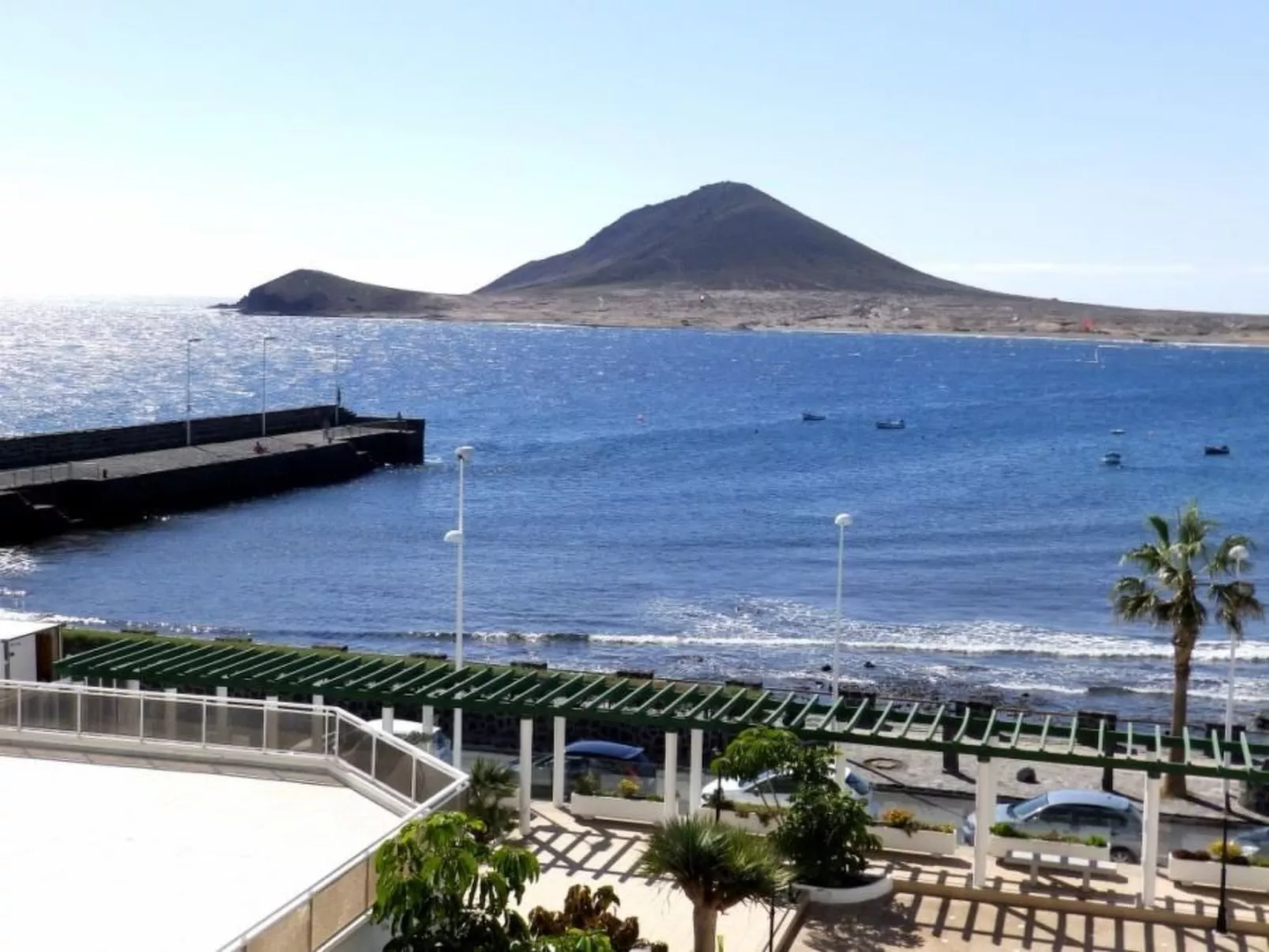 Mit Balkon und Meerblick-Draußen