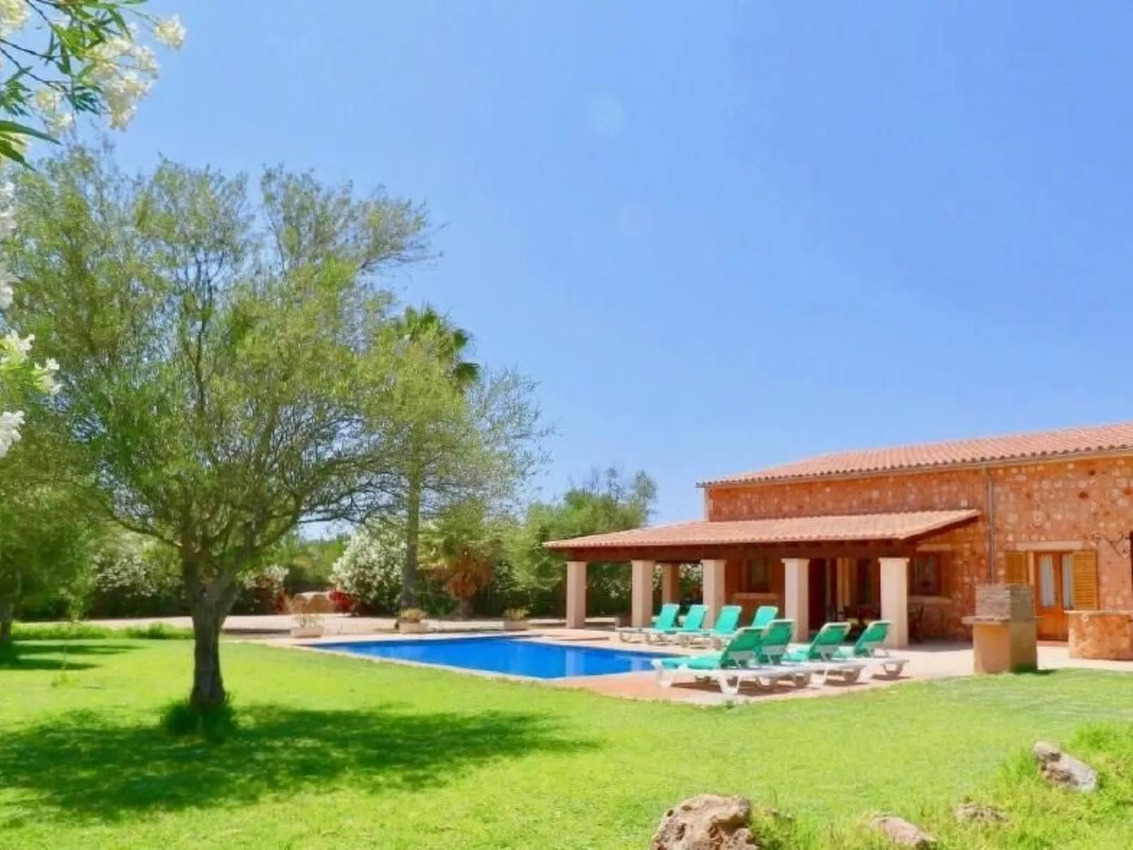 Poolfinca Can Acebal-Draußen