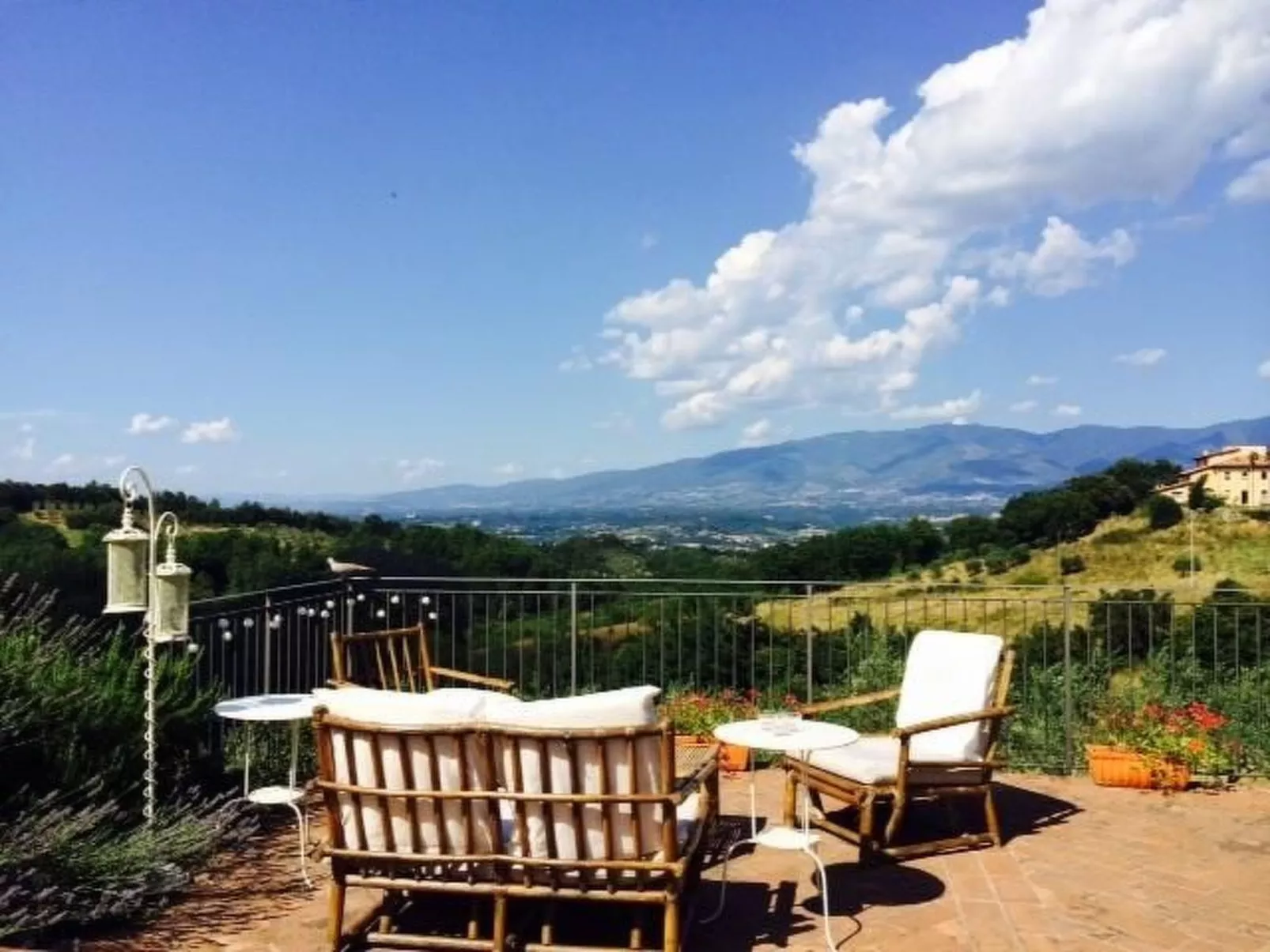 Wohnung in Figline Valdarno mit Gemeinschaftspool-Outside