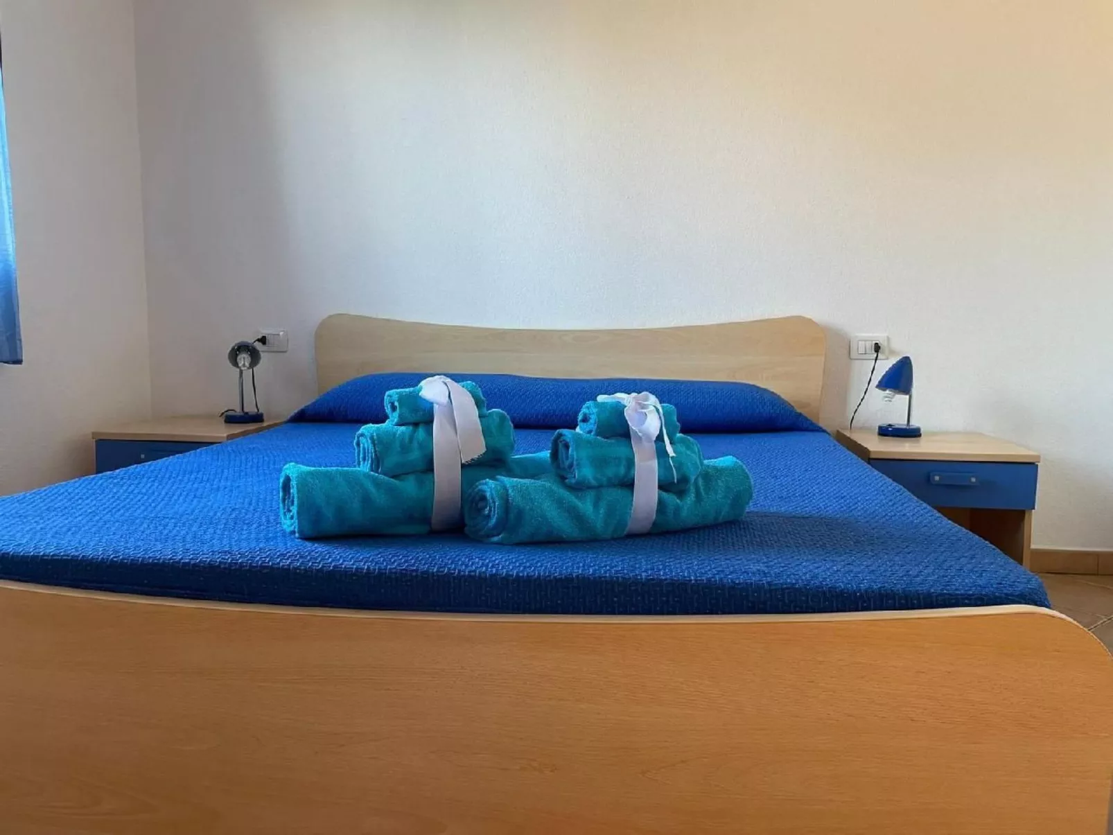 Wohnung mit Parkplatz und Bergblick-Dedans