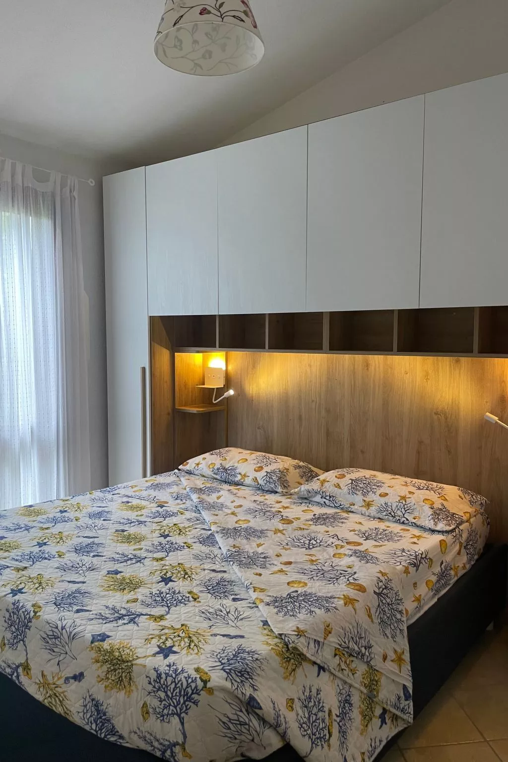 1 Kilometer vom Strand entfernt-Inside