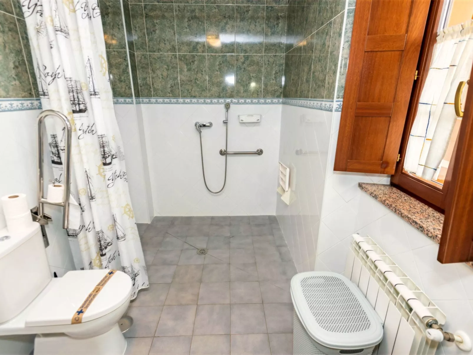 Ländlicher Bauernhof "Apartamentos Navalin"-Inside