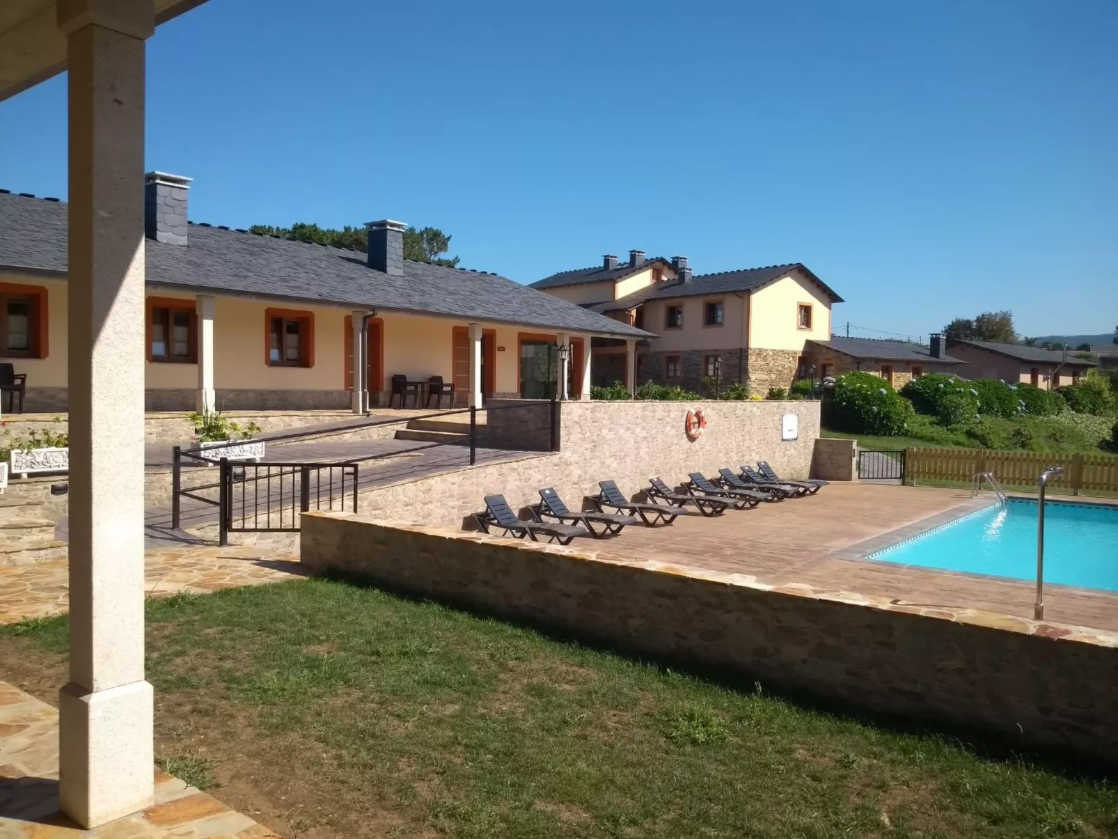 Ländlicher Bauernhof "Apartamentos Navalin 2" - Image-tags.info