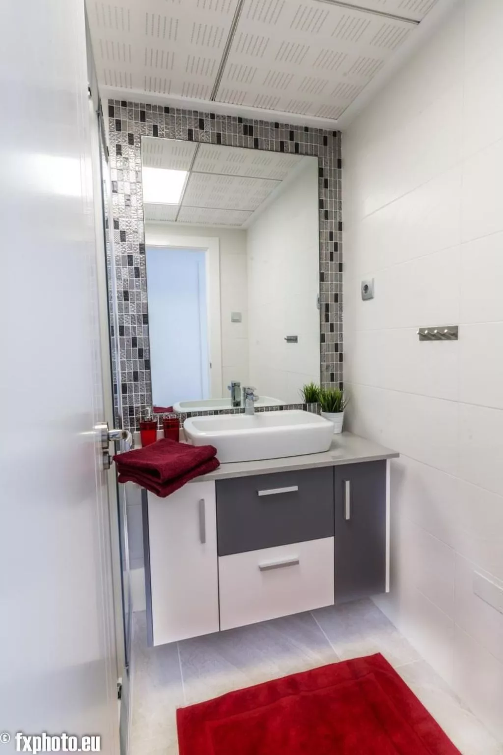 "Sunny Villa" mit Schwimmbad-Dedans