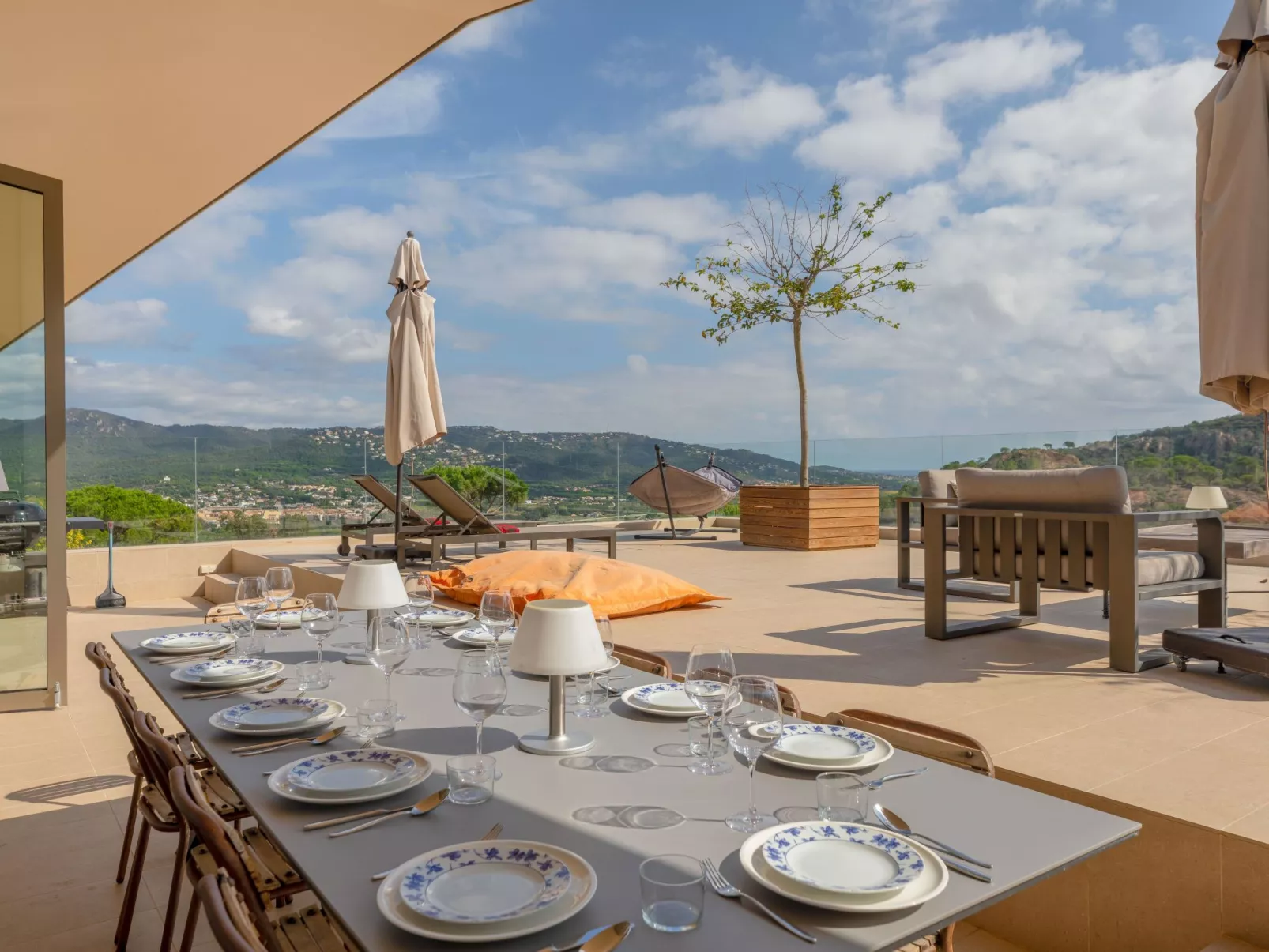 Ihr sorgloses Urlaubsziel-Dehors