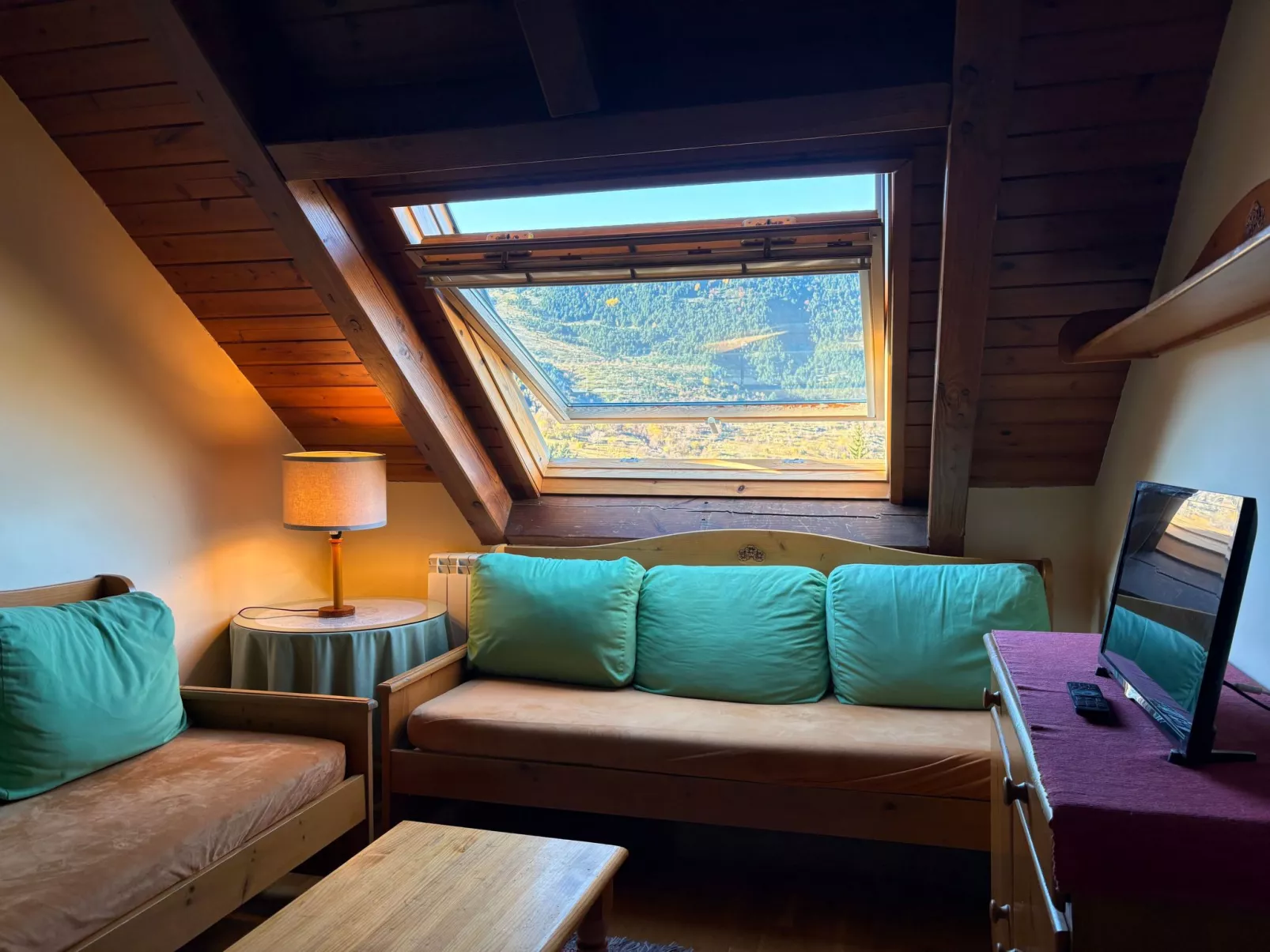 Triplex Erta 8 mit Dachgeschoss und ausgezeichneter Aussicht Vall de Boí-Drinnen